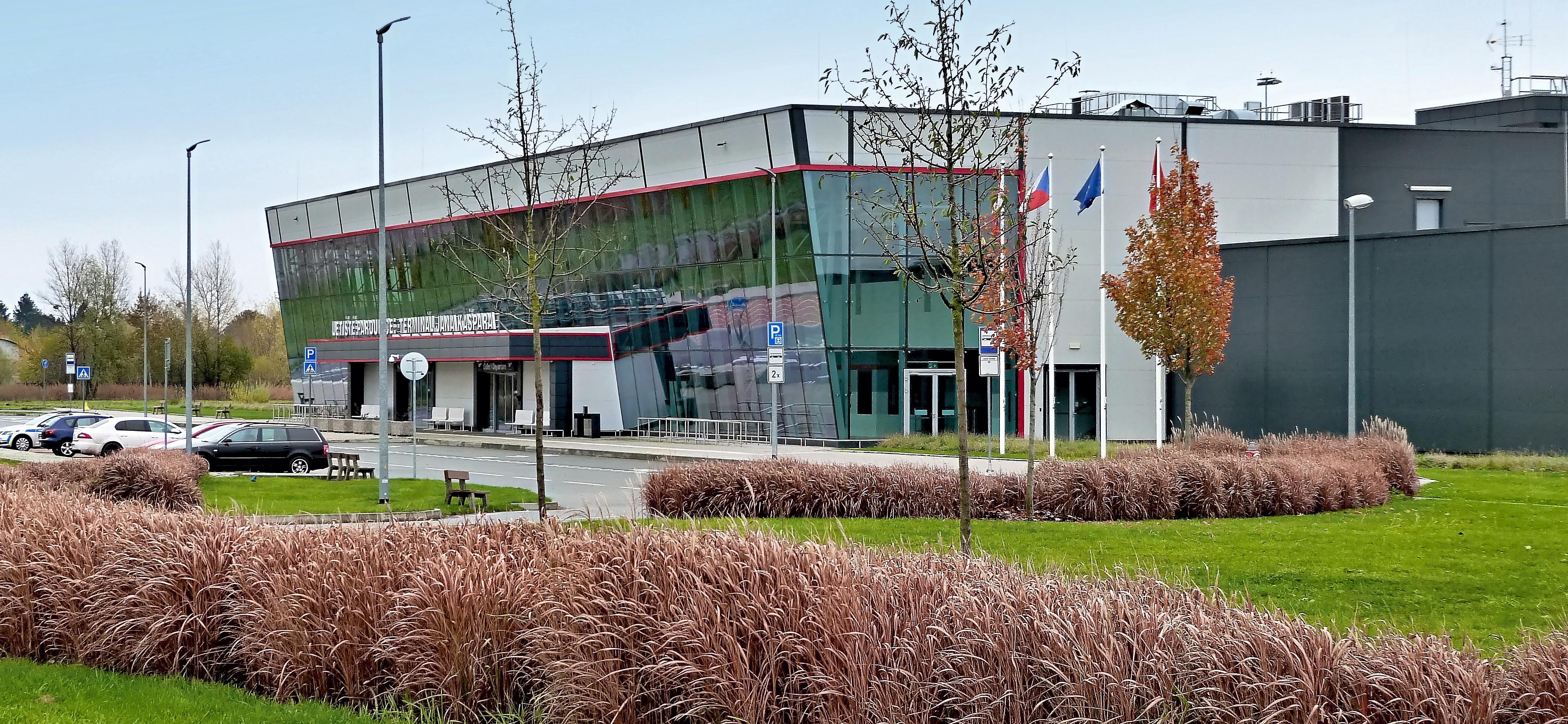 Letiště Pardubice - terminál Jana Kašpara