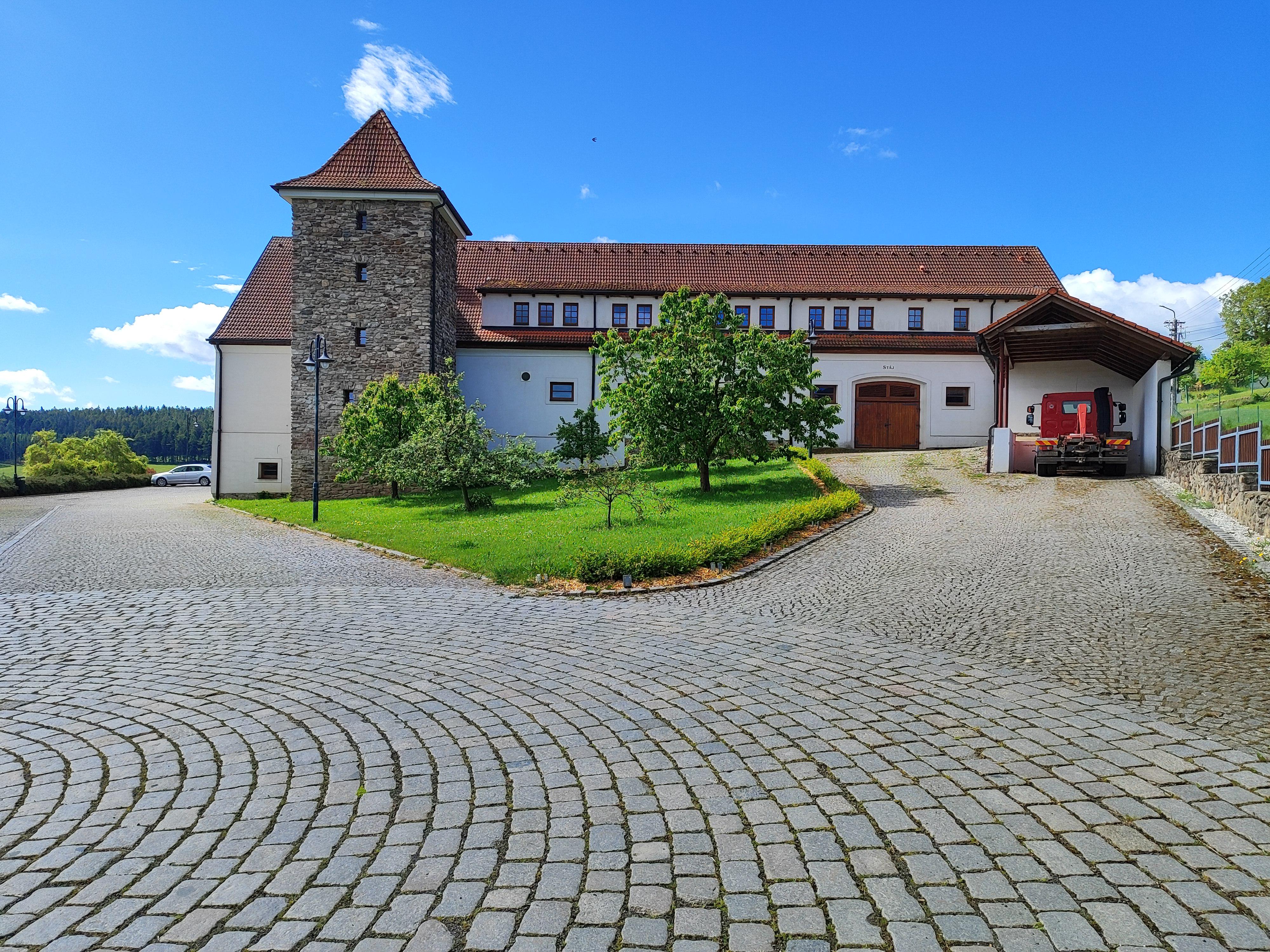 Dvůr Krutěnice foto 4