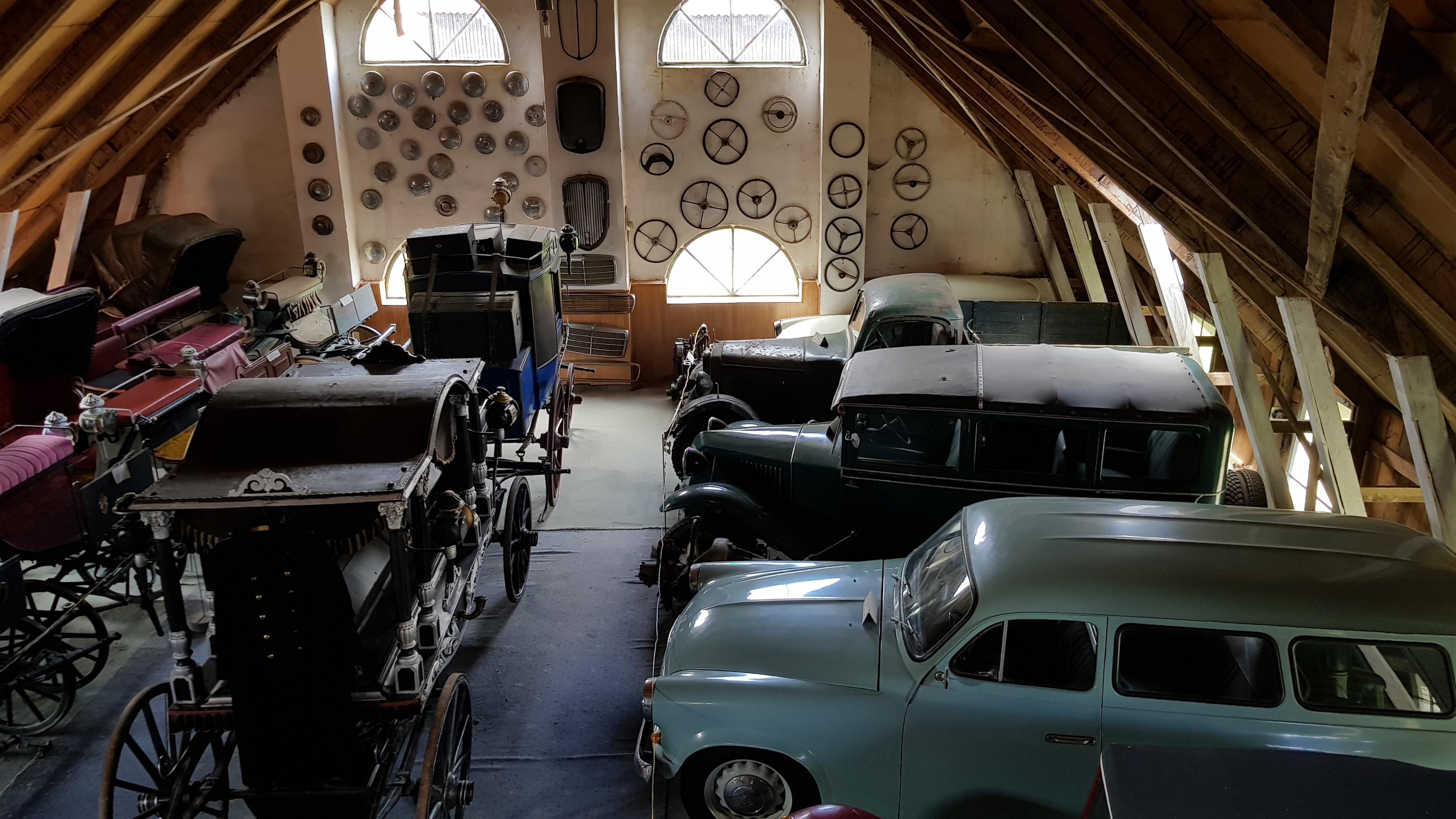 Muzeum historických vozidel a staré zemědělské techniky foto 6