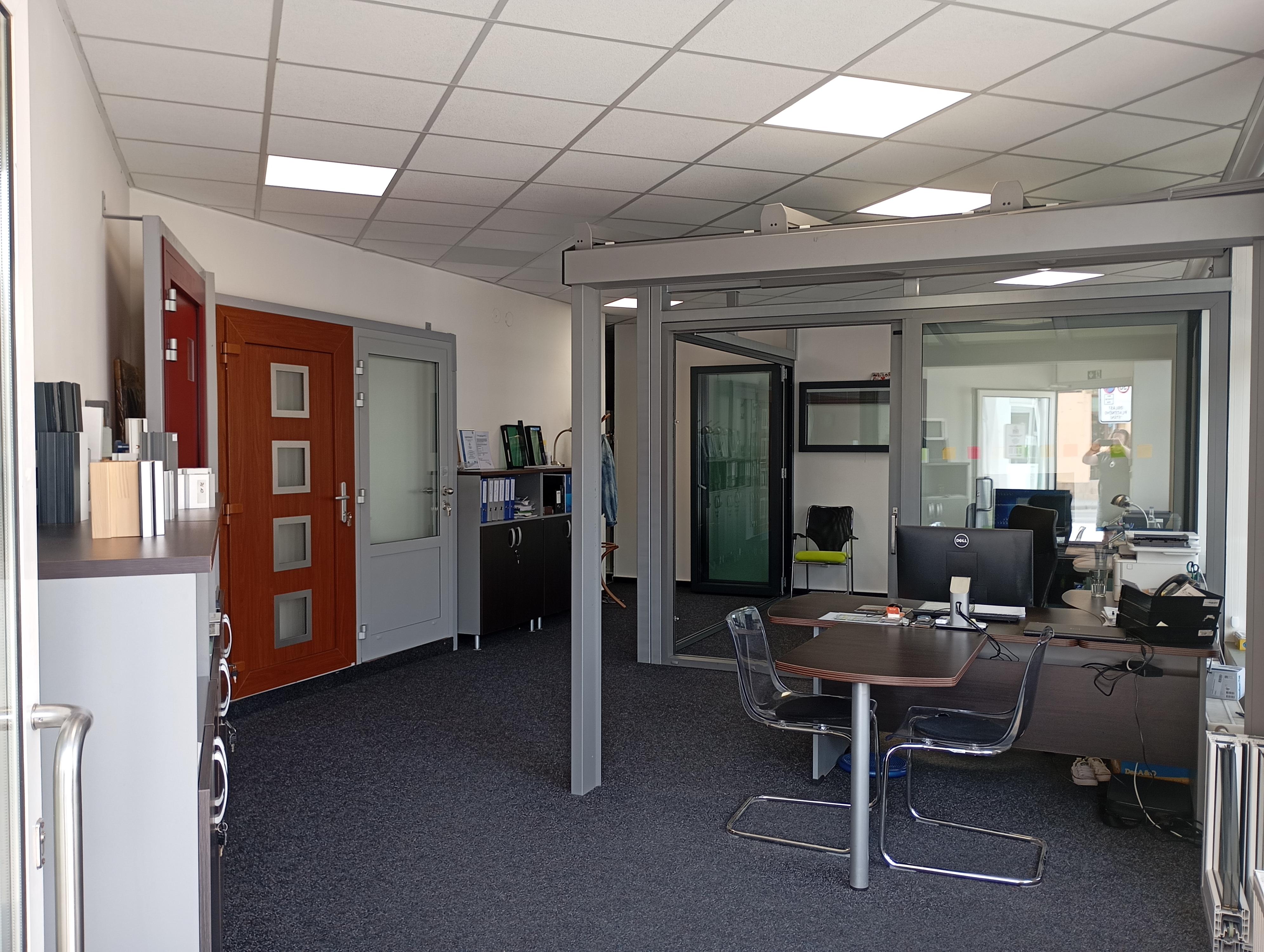 H & M, spol. s r.o. foto 3