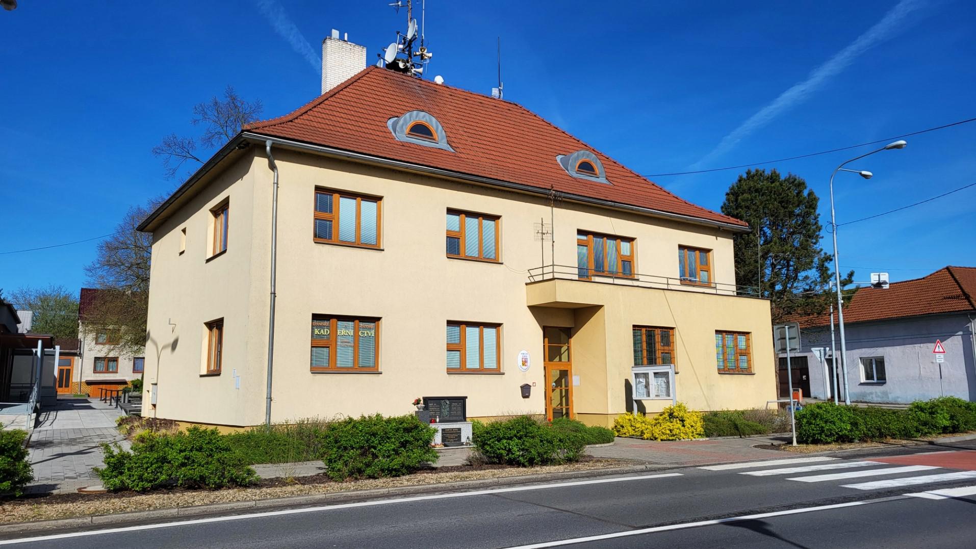 Spytihněv - obecní úřad foto 3