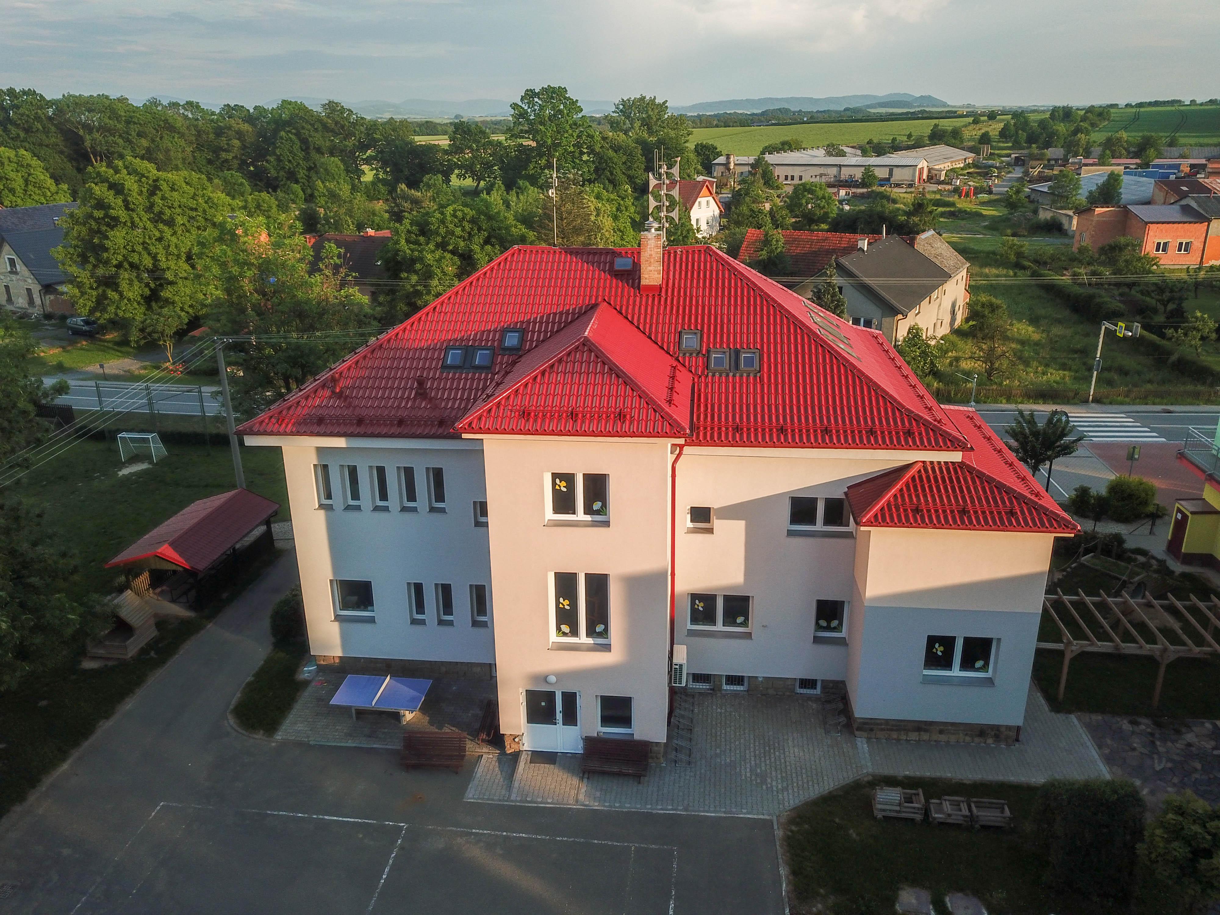 ZŠ a MŠ Hladké Životice foto 2