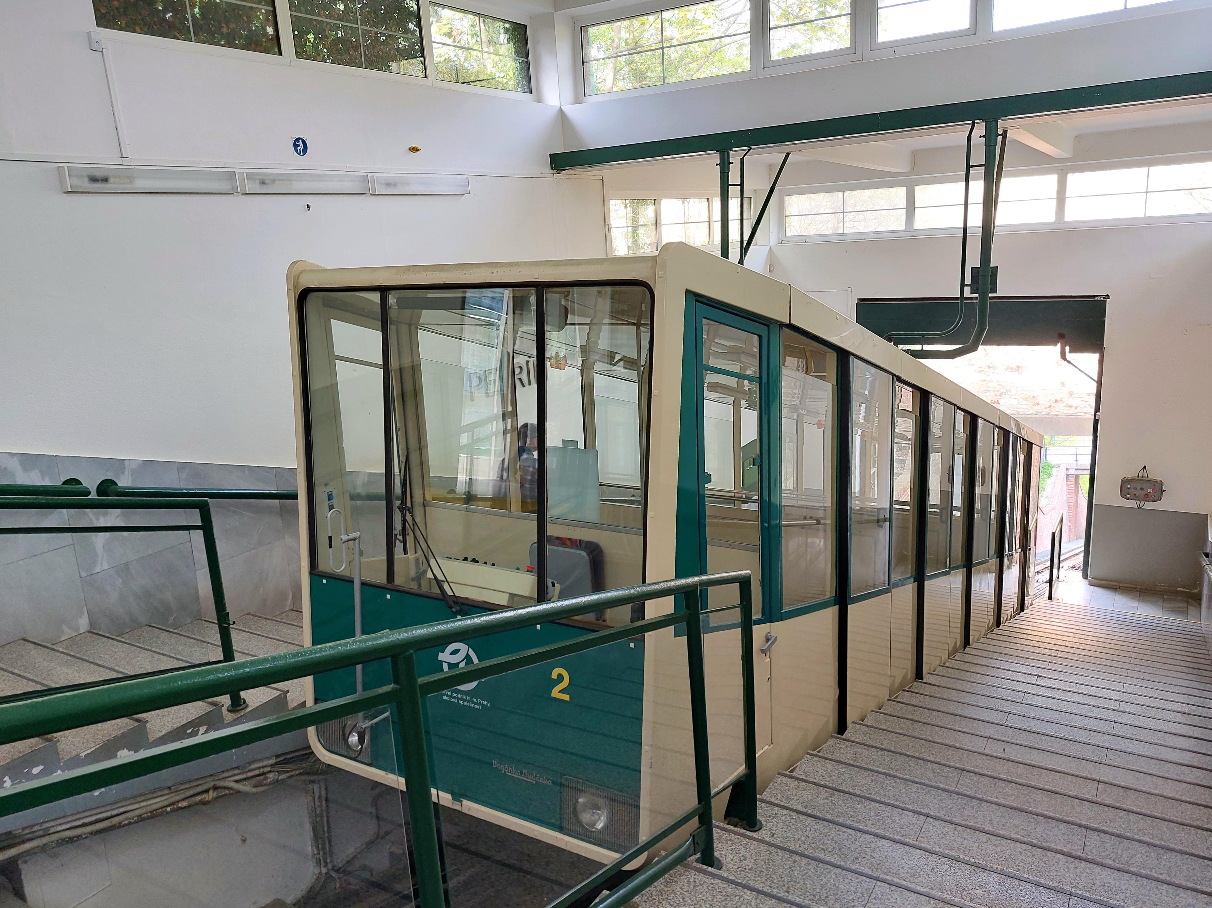 Lanová dráha na Petřín (Dopravní podnik hl. m. Prahy)