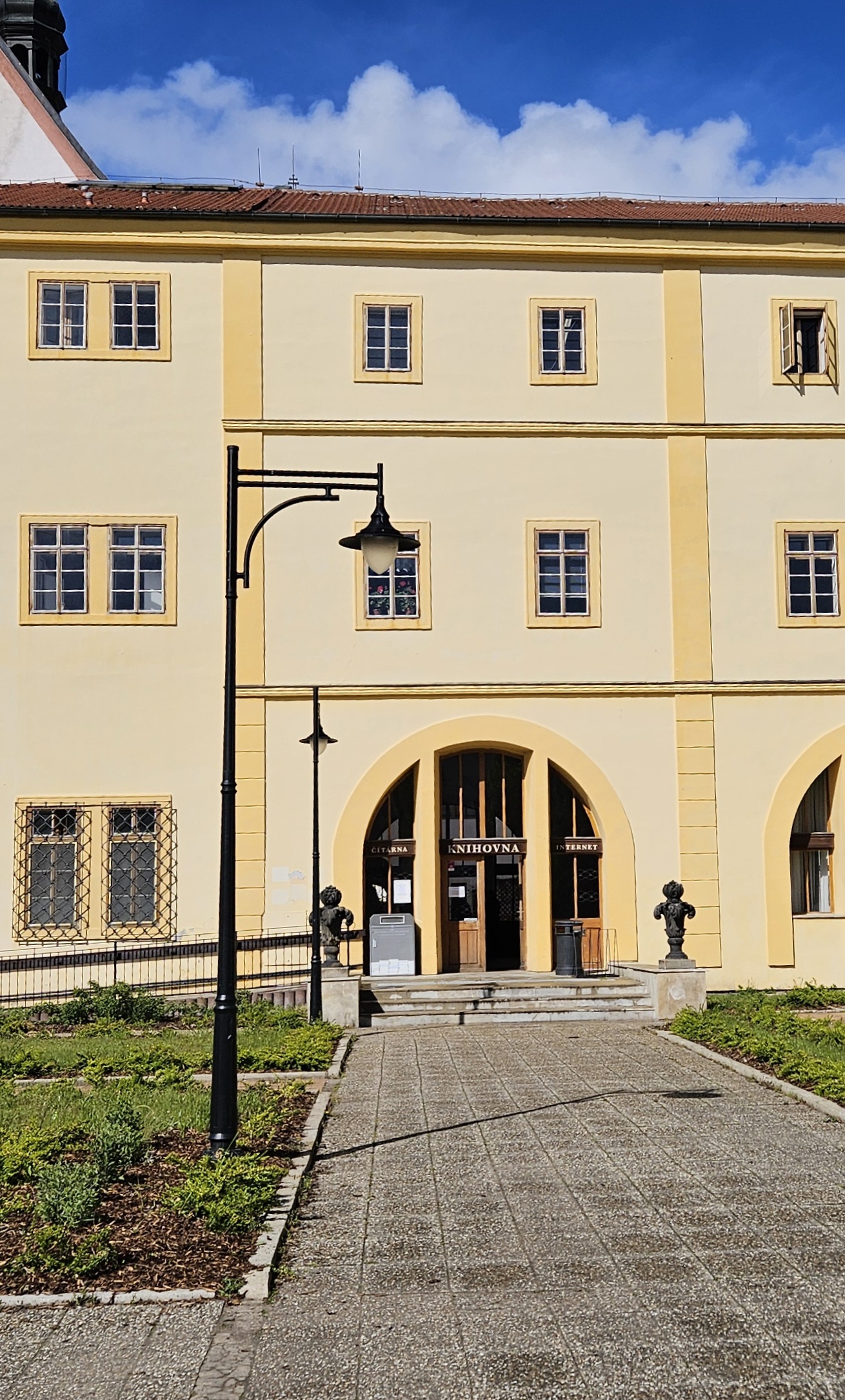 Knihovna Oblastního muzea v Chomutově foto 3