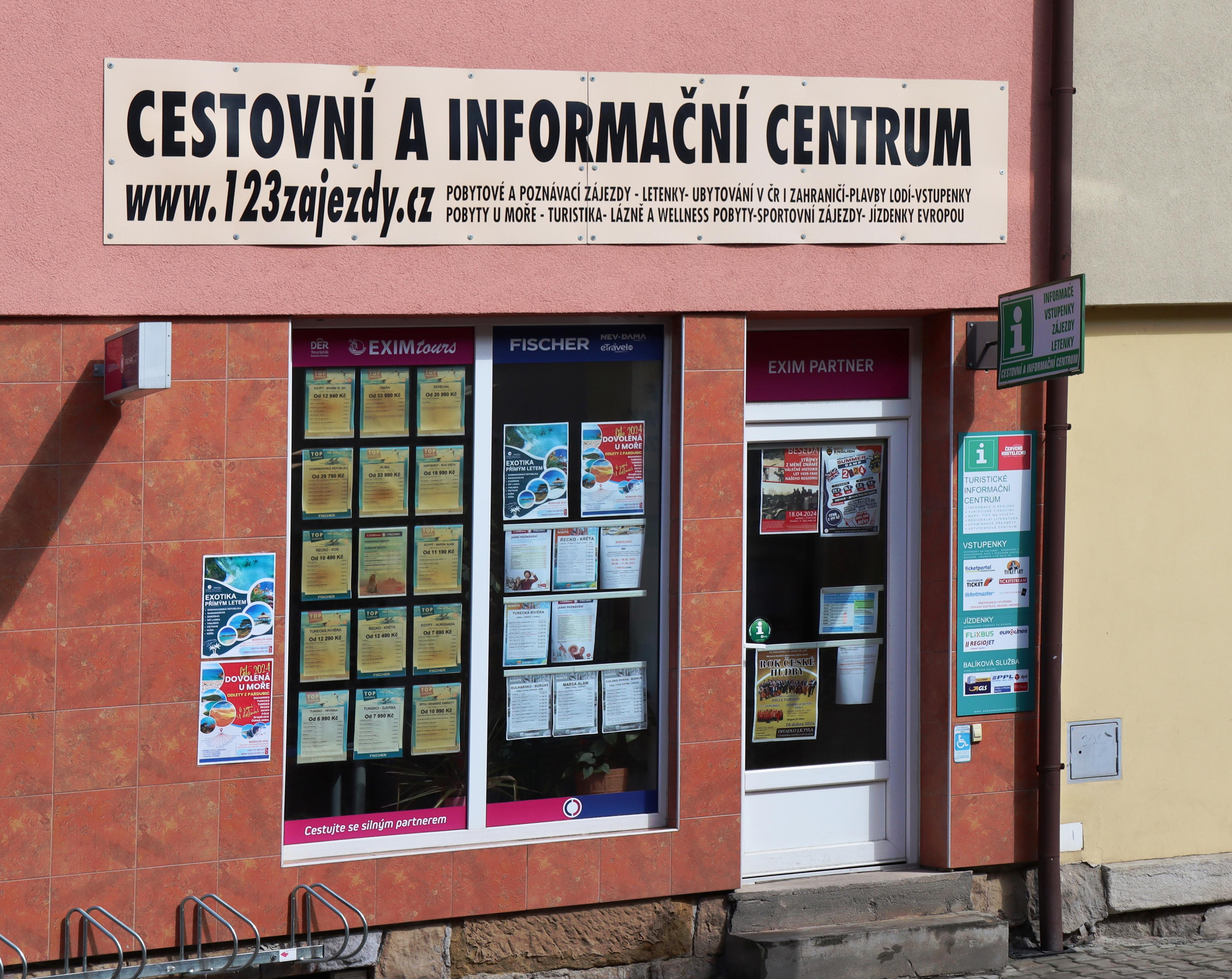 Cestovní a informační centrum Červený Kostelec foto 2