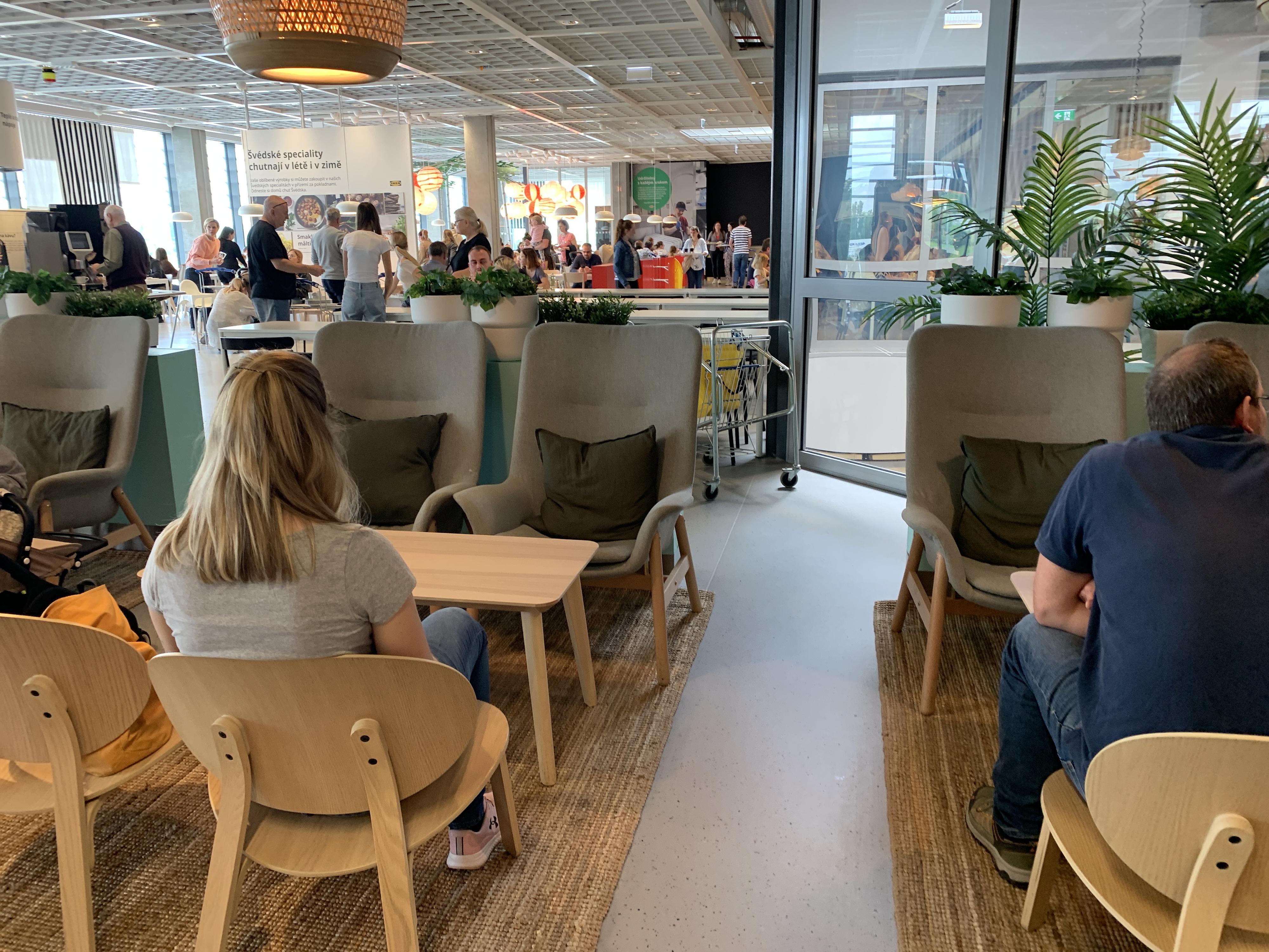 IKEA nábytek Brno foto 3
