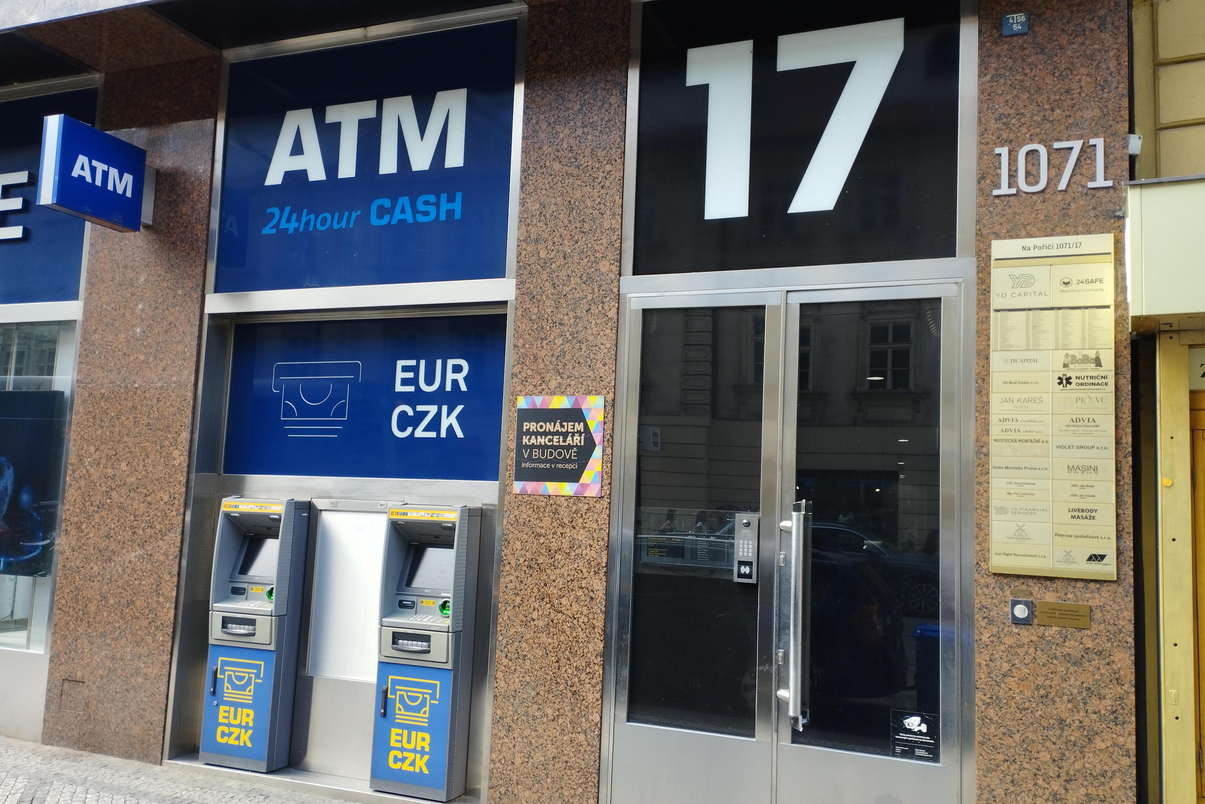 Mgr. Jindřich Hájek, advokát - ADVIA Advokátní kancelář