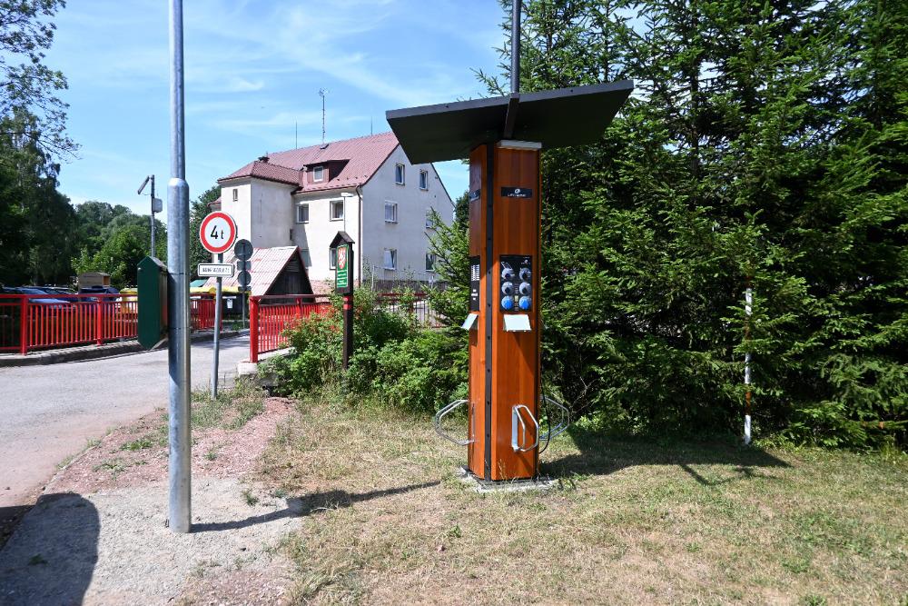Dobíjecí zásuvka pro elektrokola Rudník foto 2