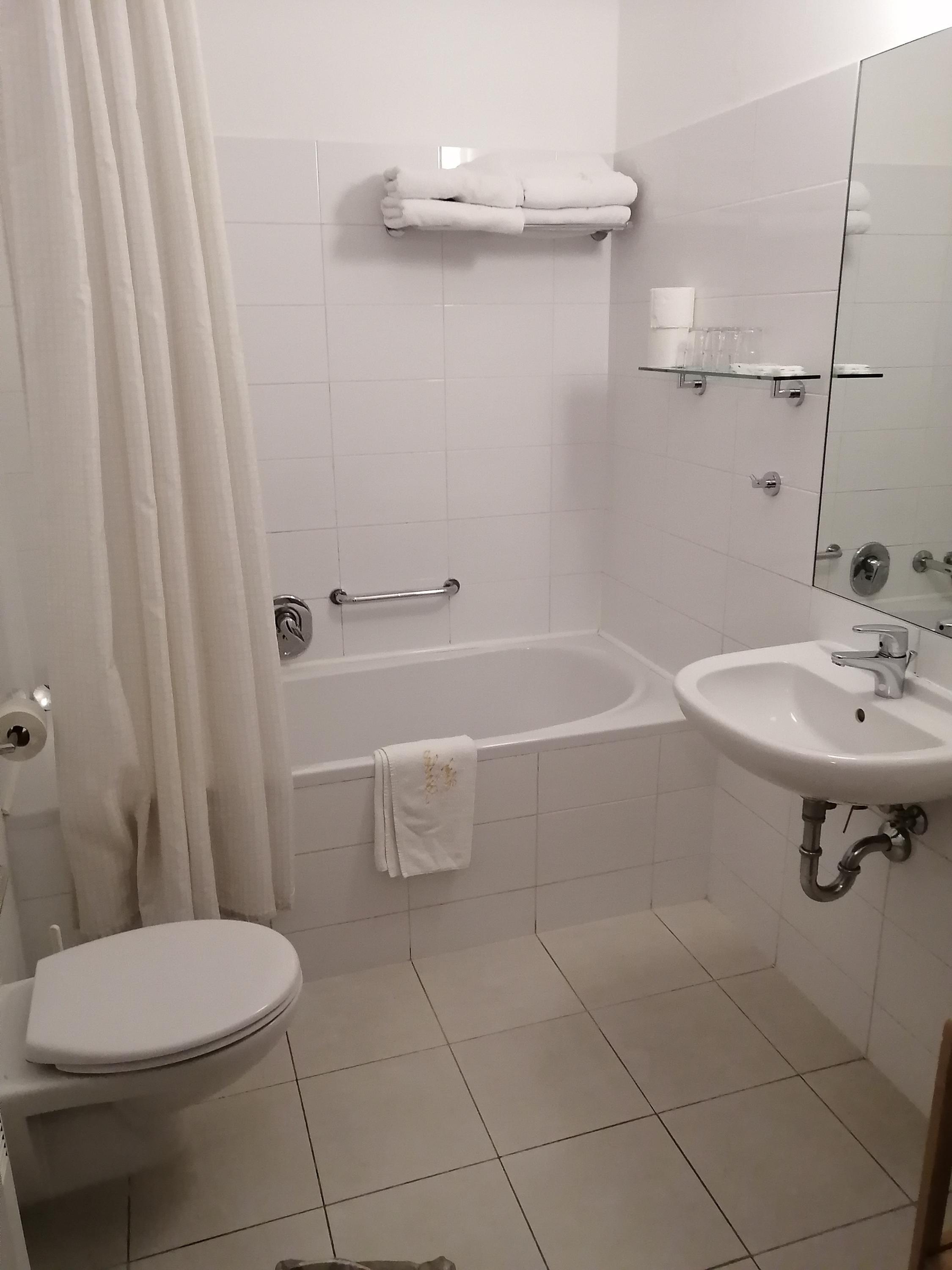APARTHOTEL Austria Suites foto 4