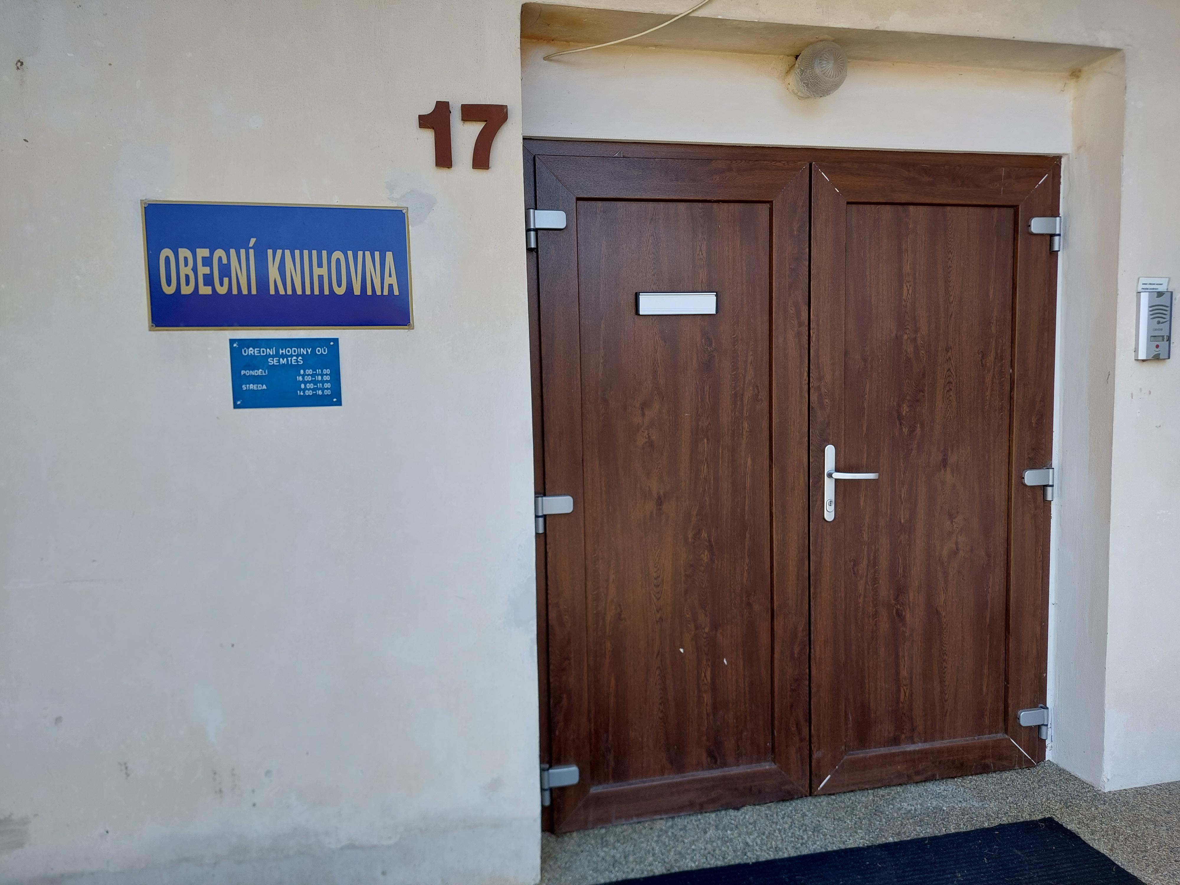 Obecní knihovna Semtěš