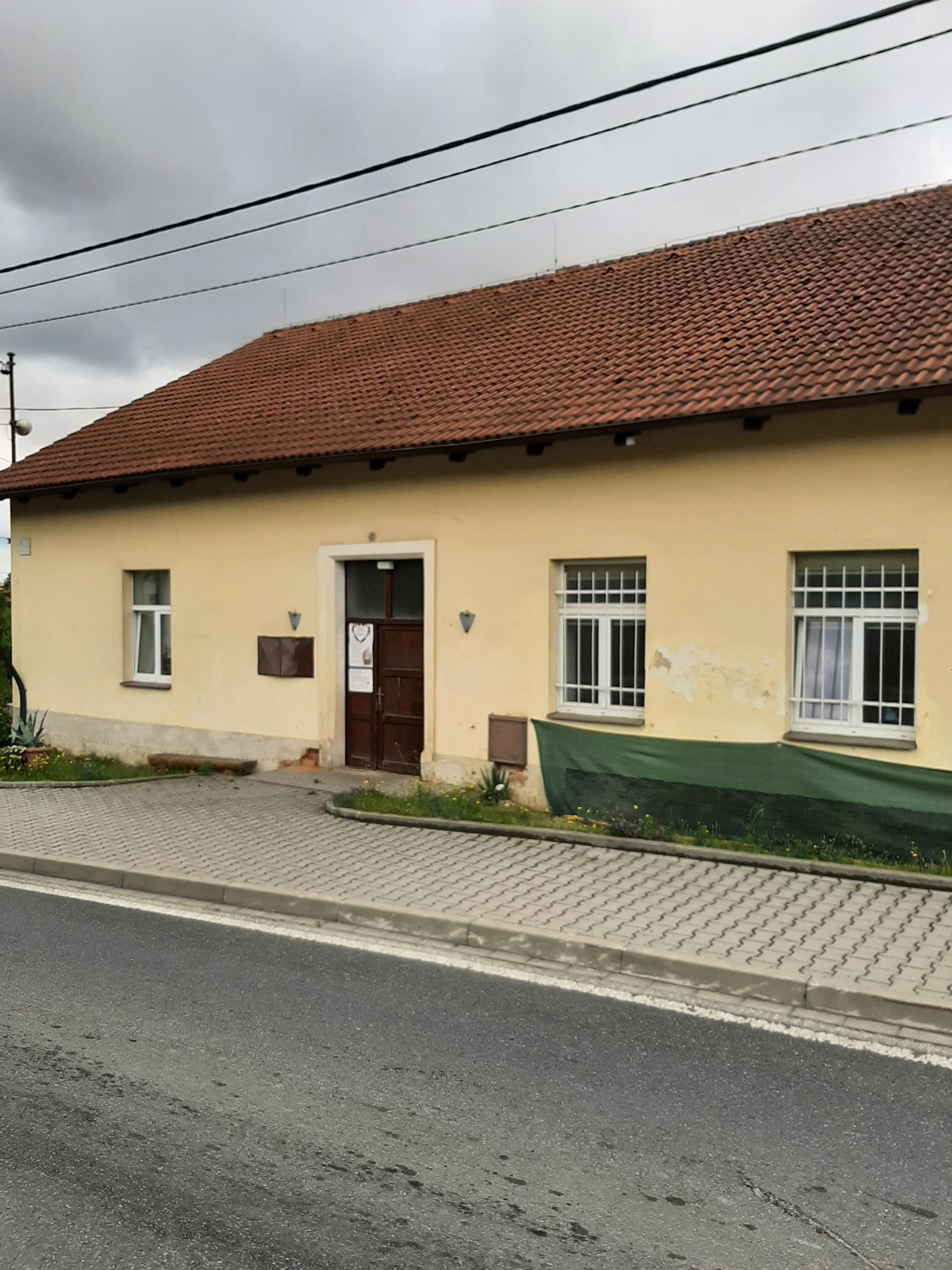 Obecní knihovna Nekmíř foto 1