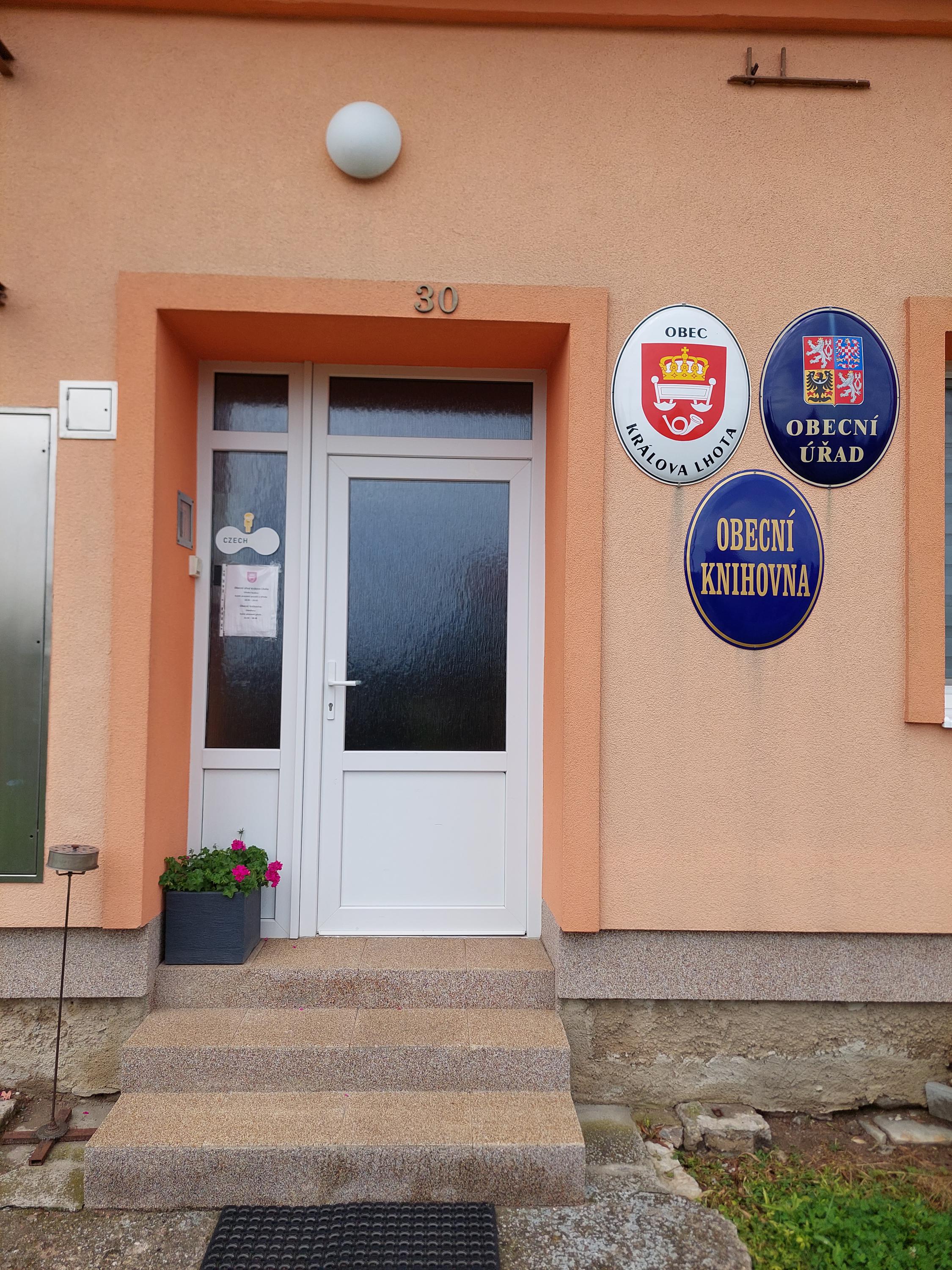 Obecní knihovna Králova Lhota foto 2