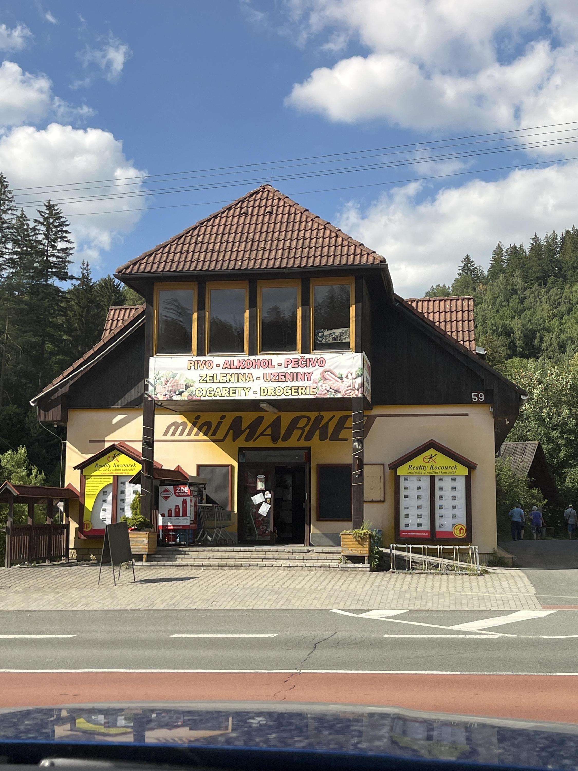 Luky mia - mini MARKET foto 2