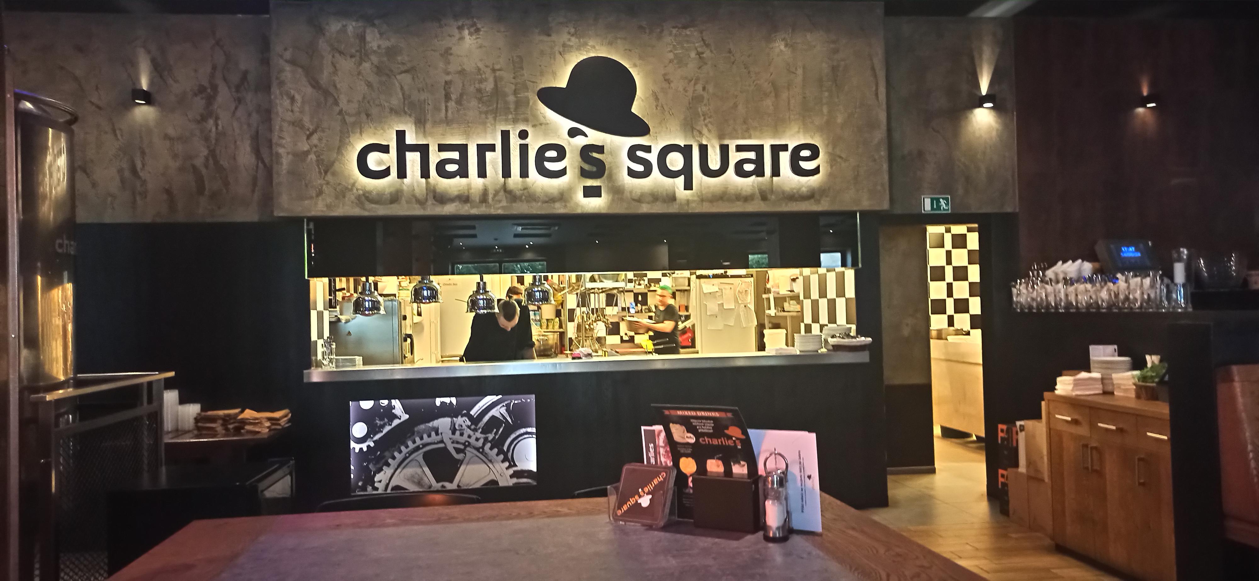 Minipivovar Charlie's Square foto 3