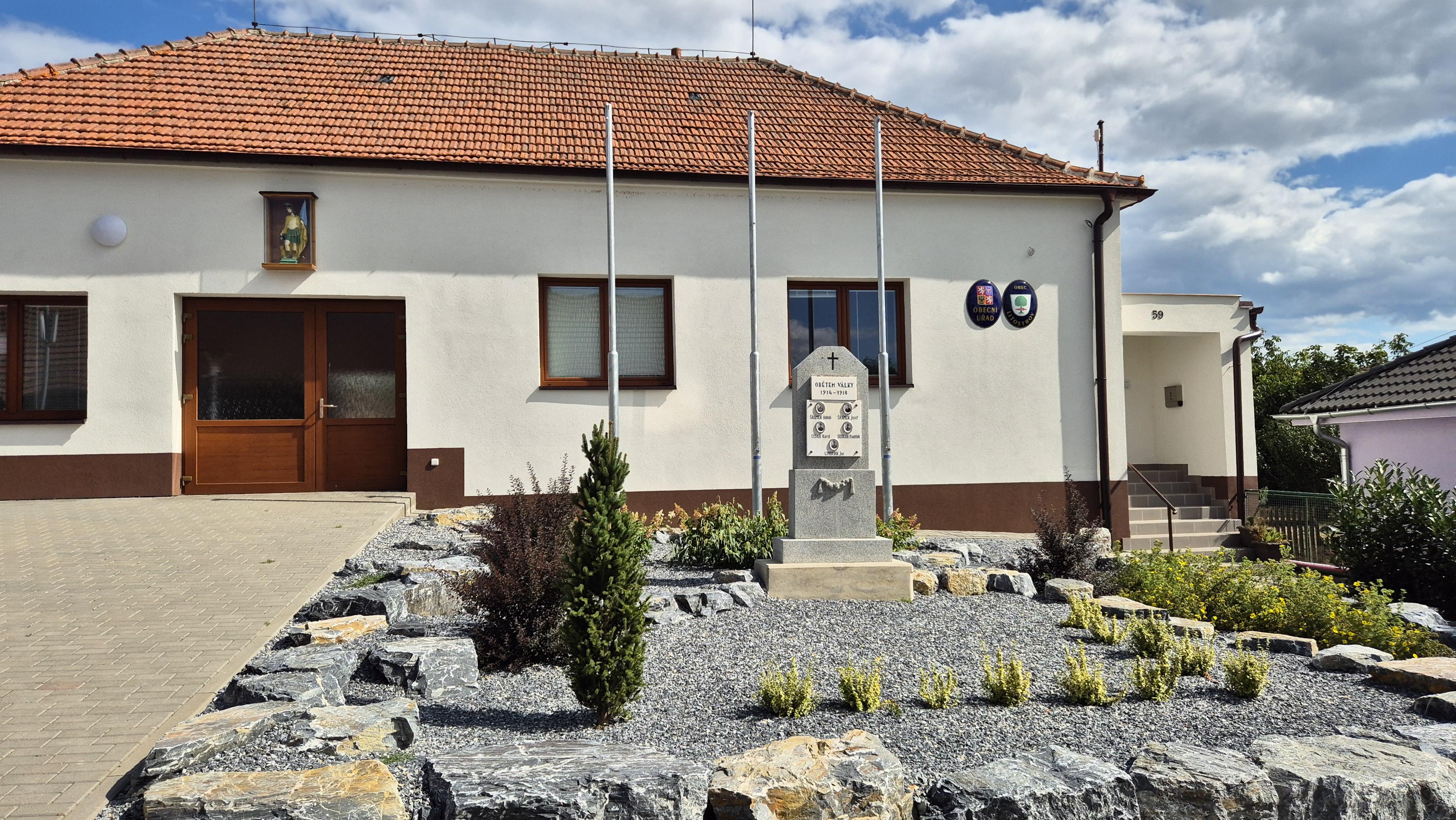 Litostrov - obecní úřad foto 1