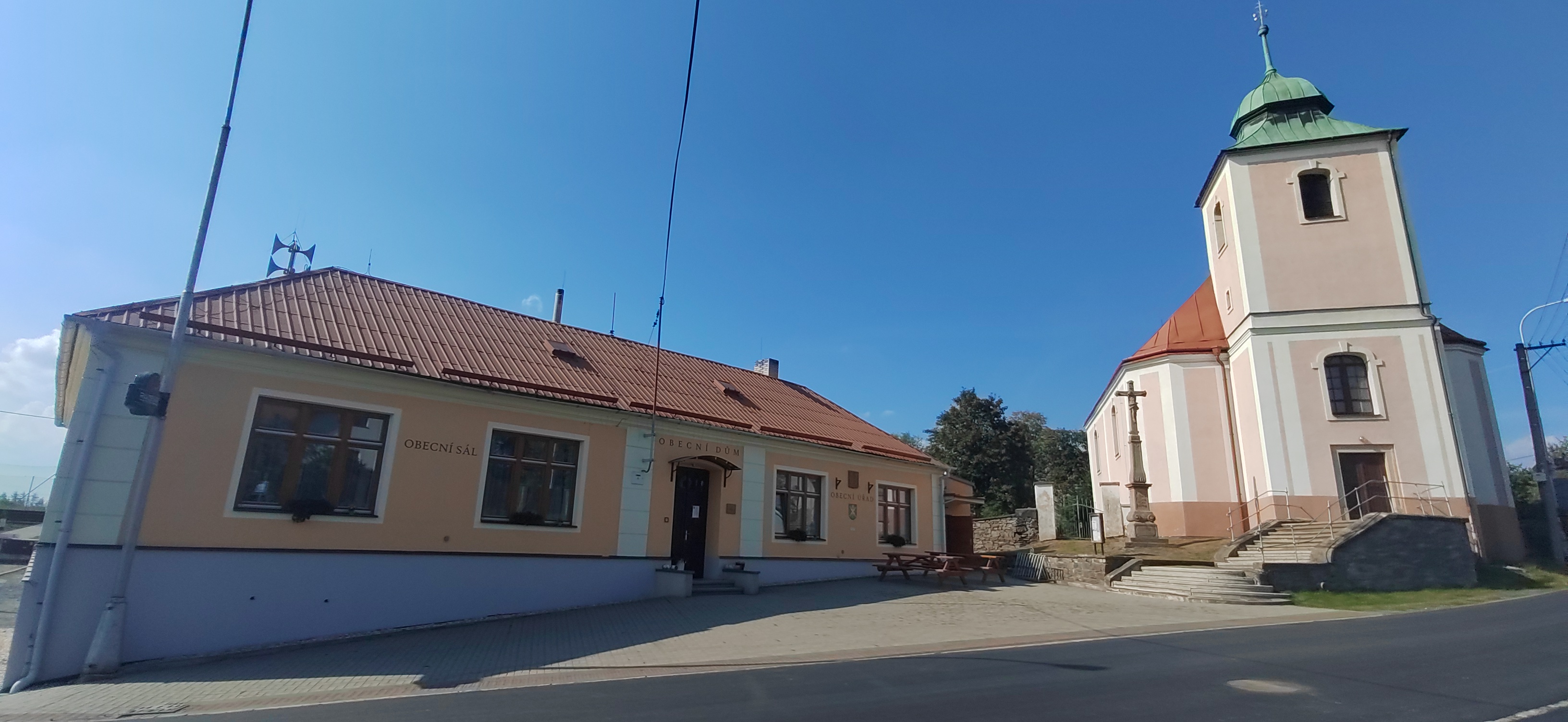 Partutovice - obecní úřad foto 2