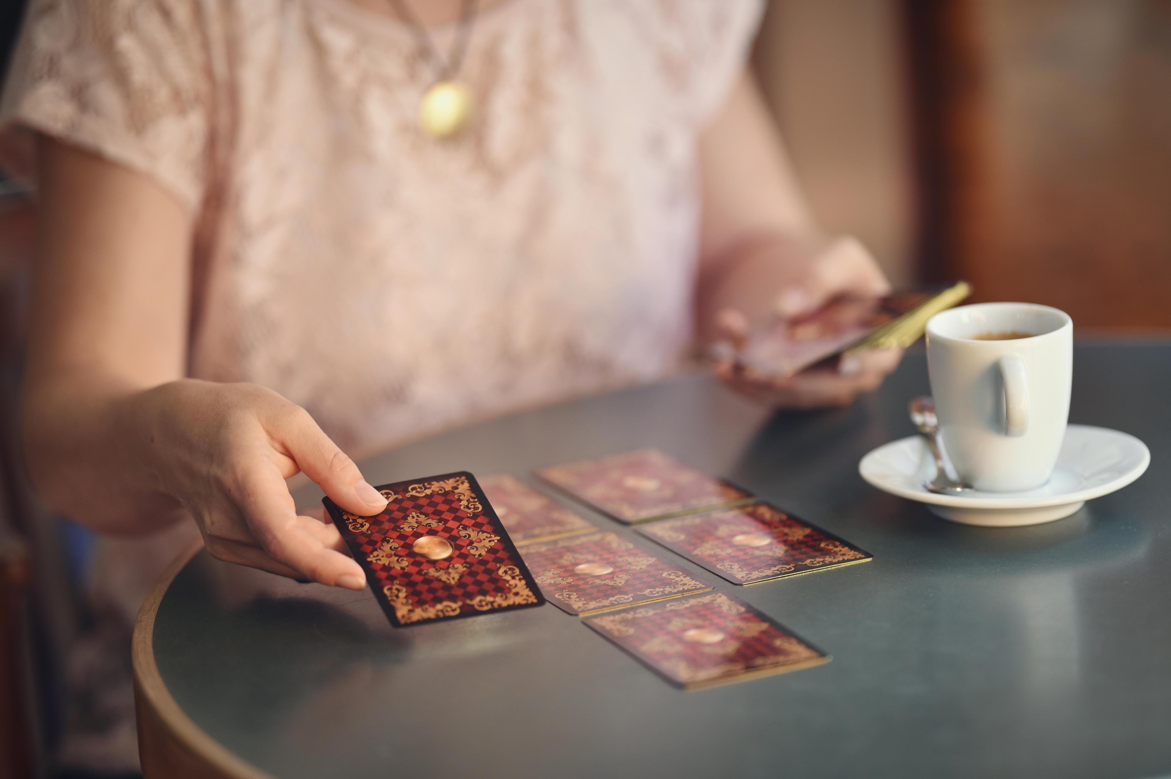 Výklad z karet - Eva Bernardová