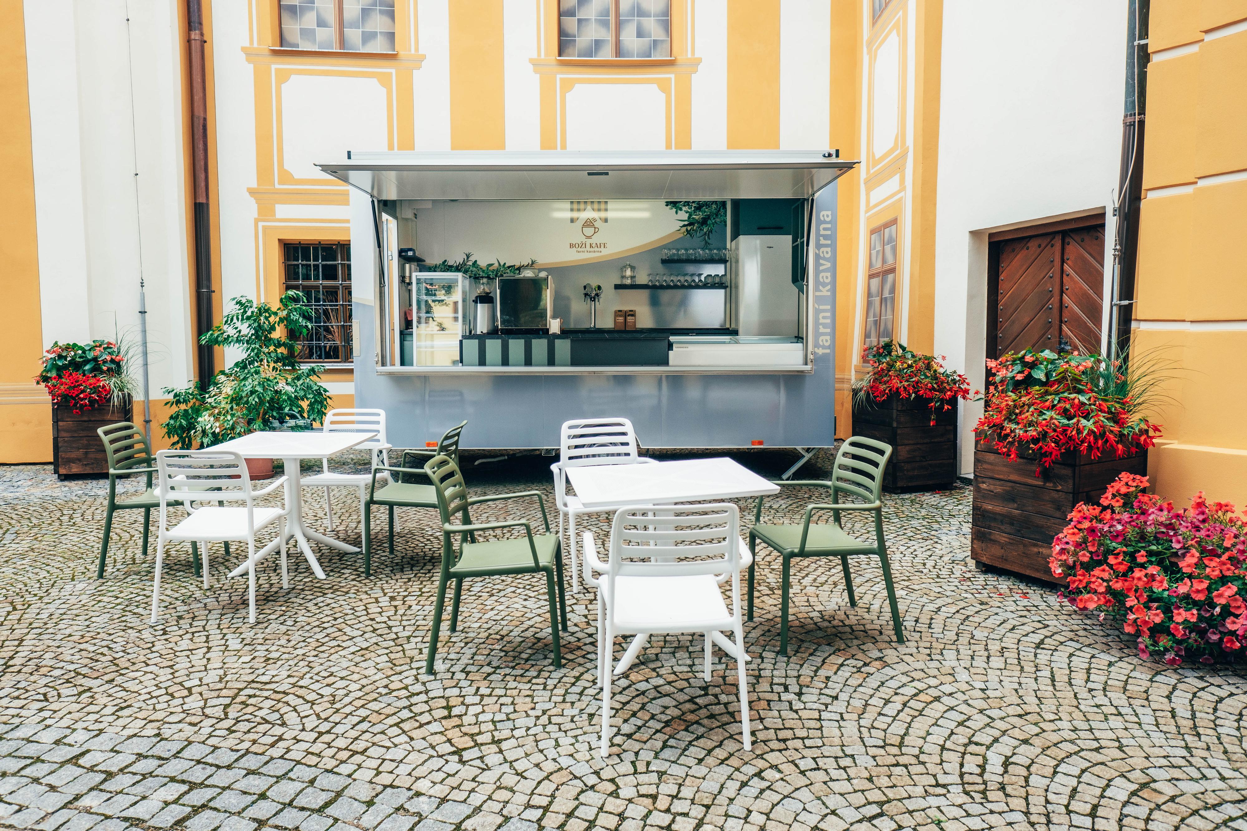Farní kavárna Boží kafe foto 2