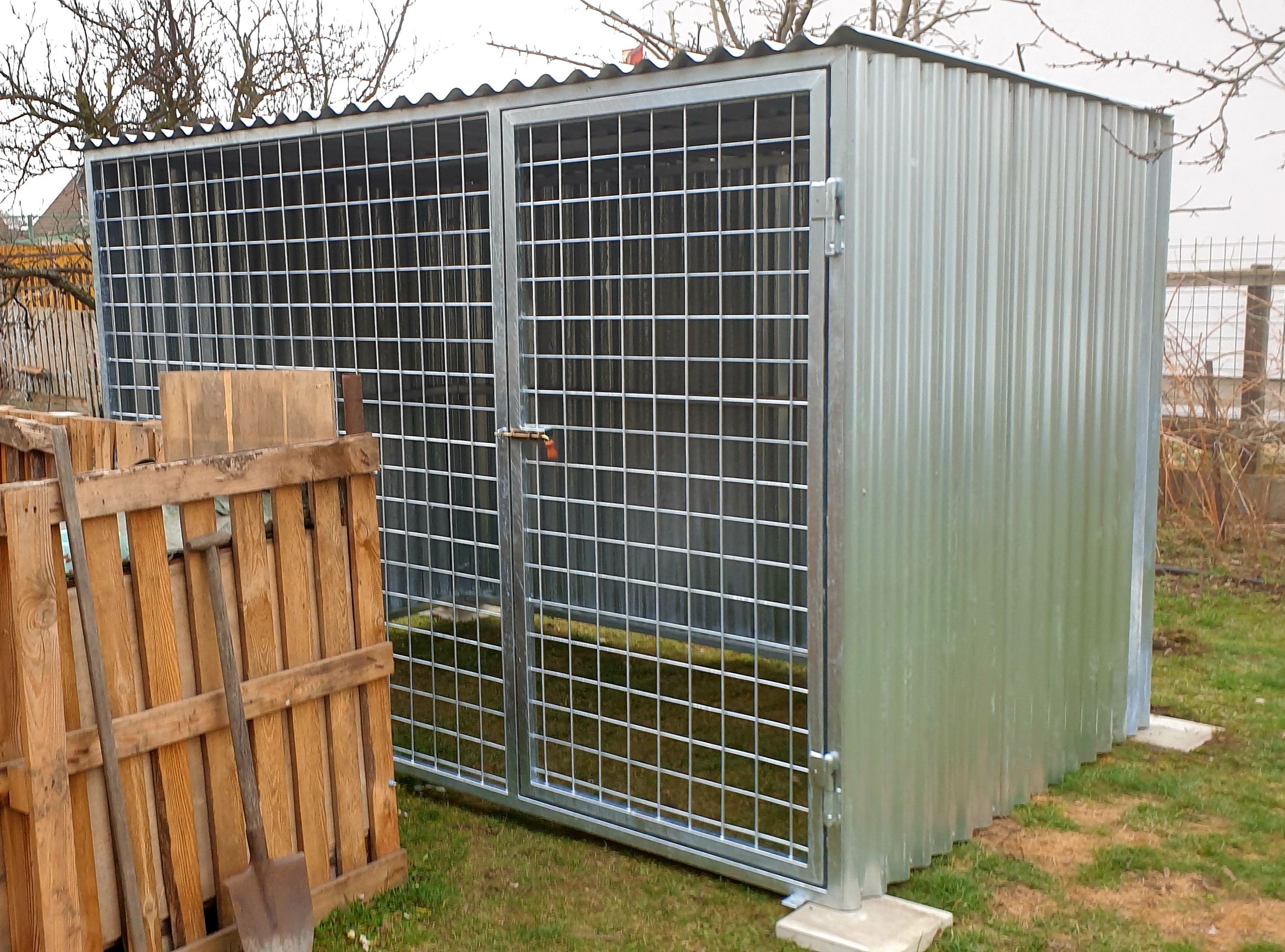 ZÁMEČNICTVÍ ZNÁŠIK - Grily JOSKA foto 2