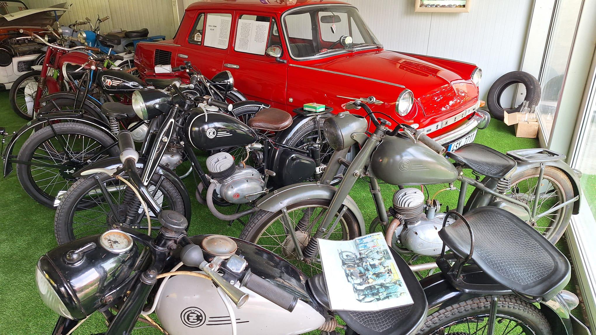 AUTO-MOTO Muzeum foto 3