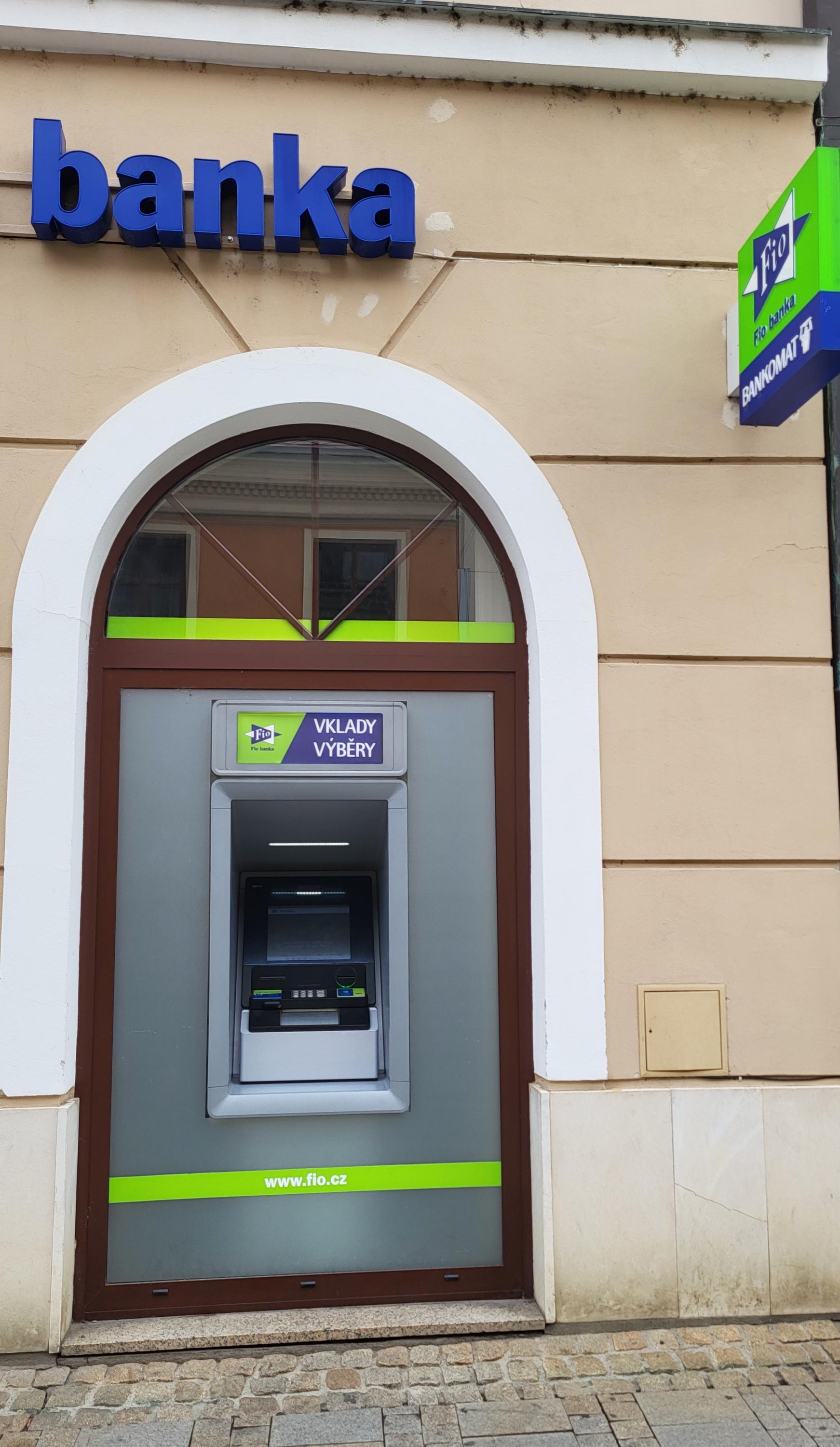 Bankomat Fio banky foto 2