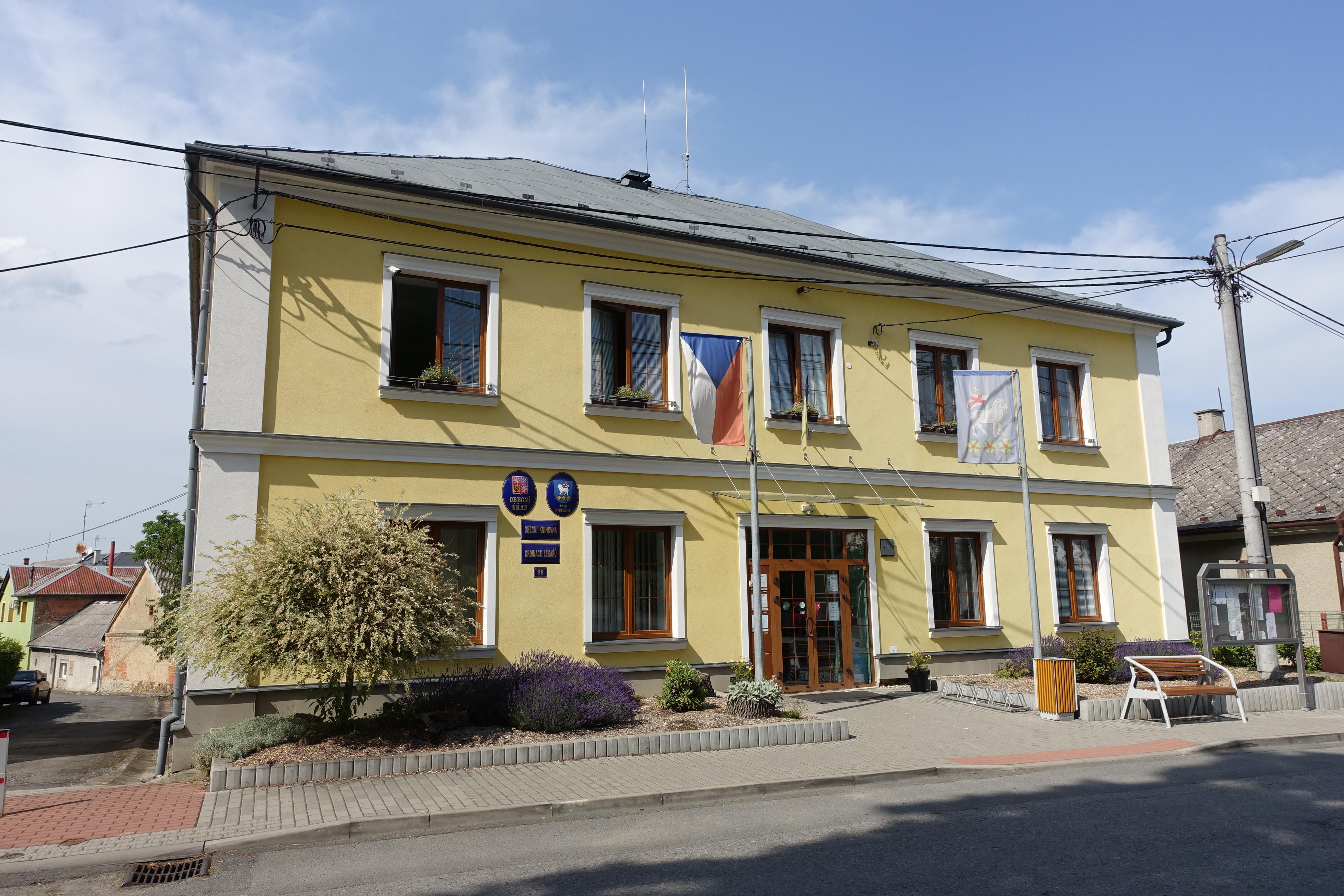 Stěbořice - obecní úřad foto 3