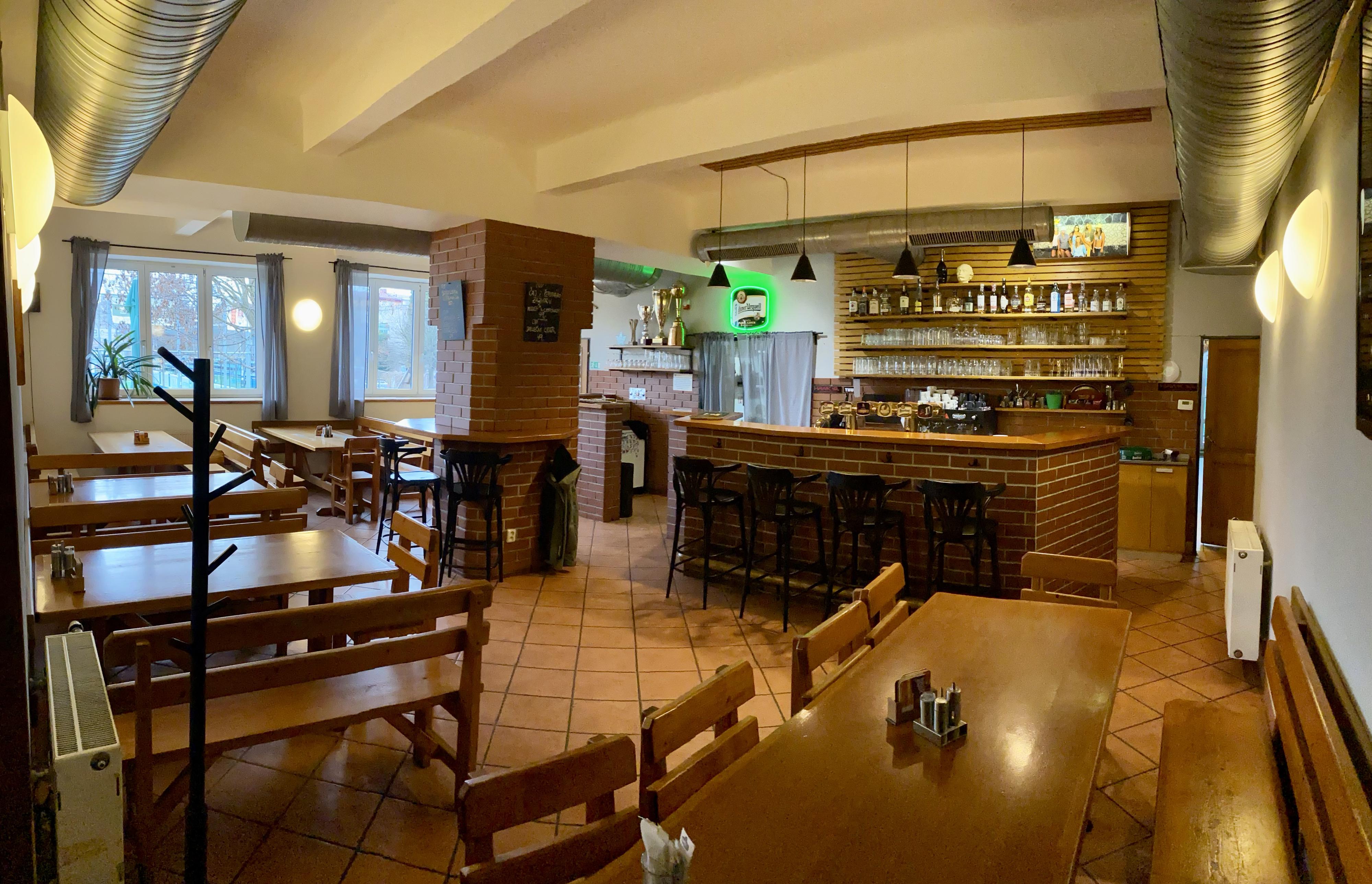 Restaurace Sokolovna Radotín foto 1