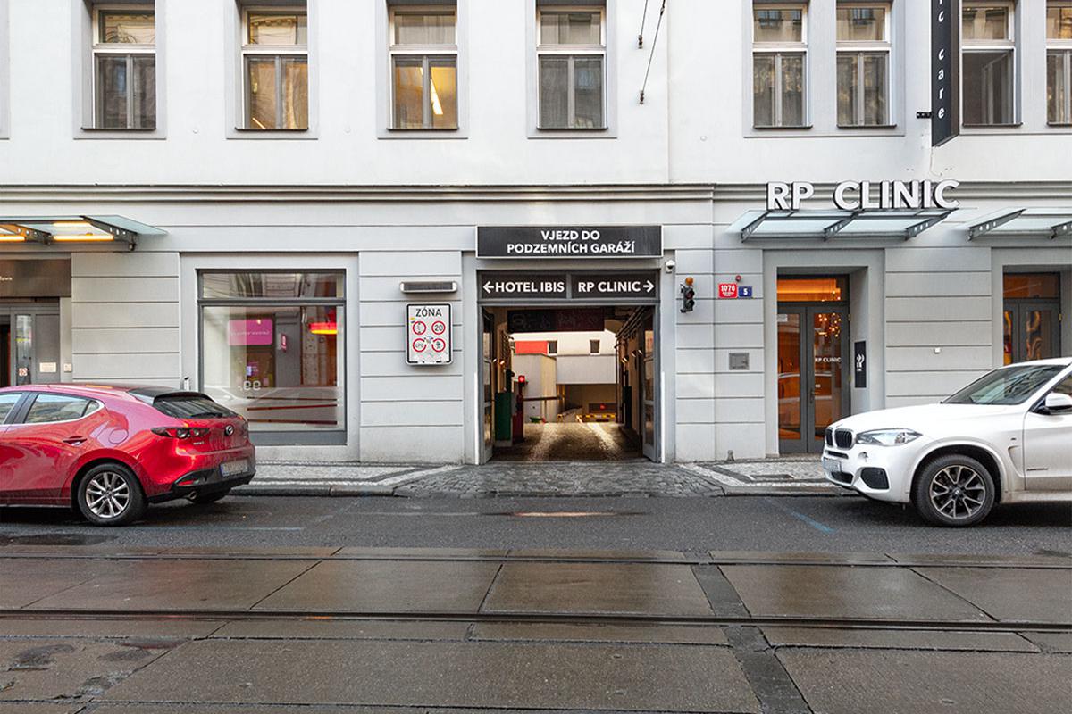 MR. PARKIT - Parking Na Poříčí 1076/5