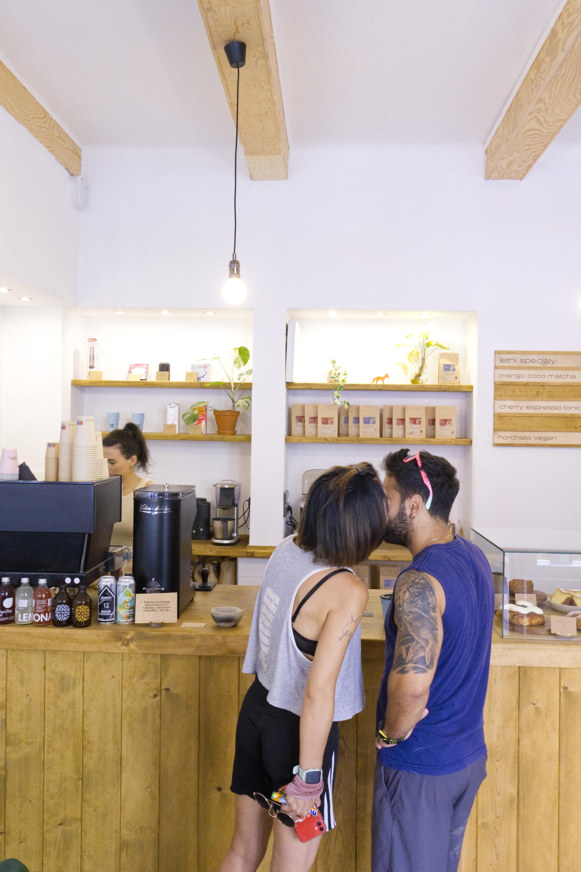 two dots coffee & pastries foto 2