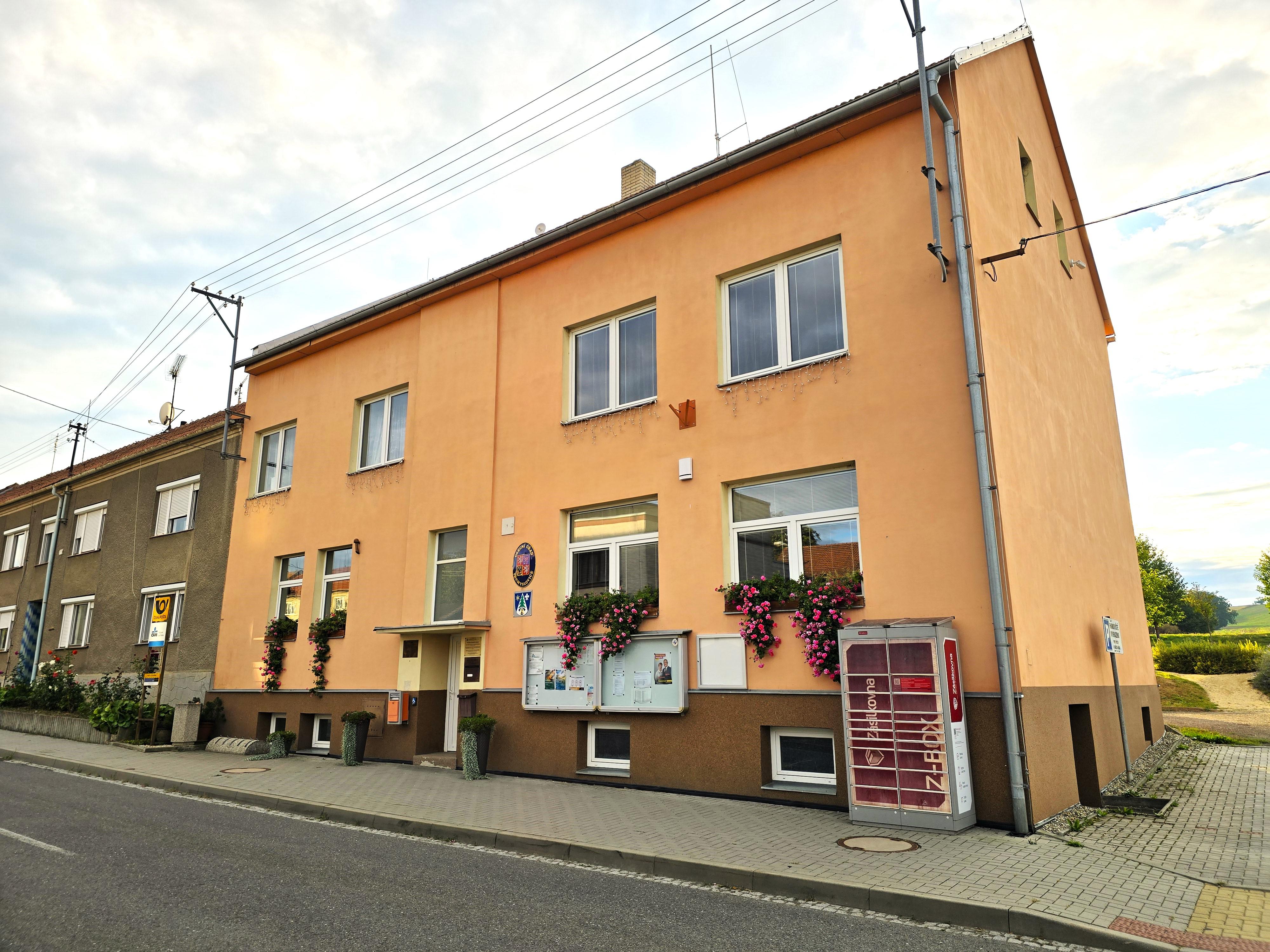 Přemyslovice - obecní úřad foto 2