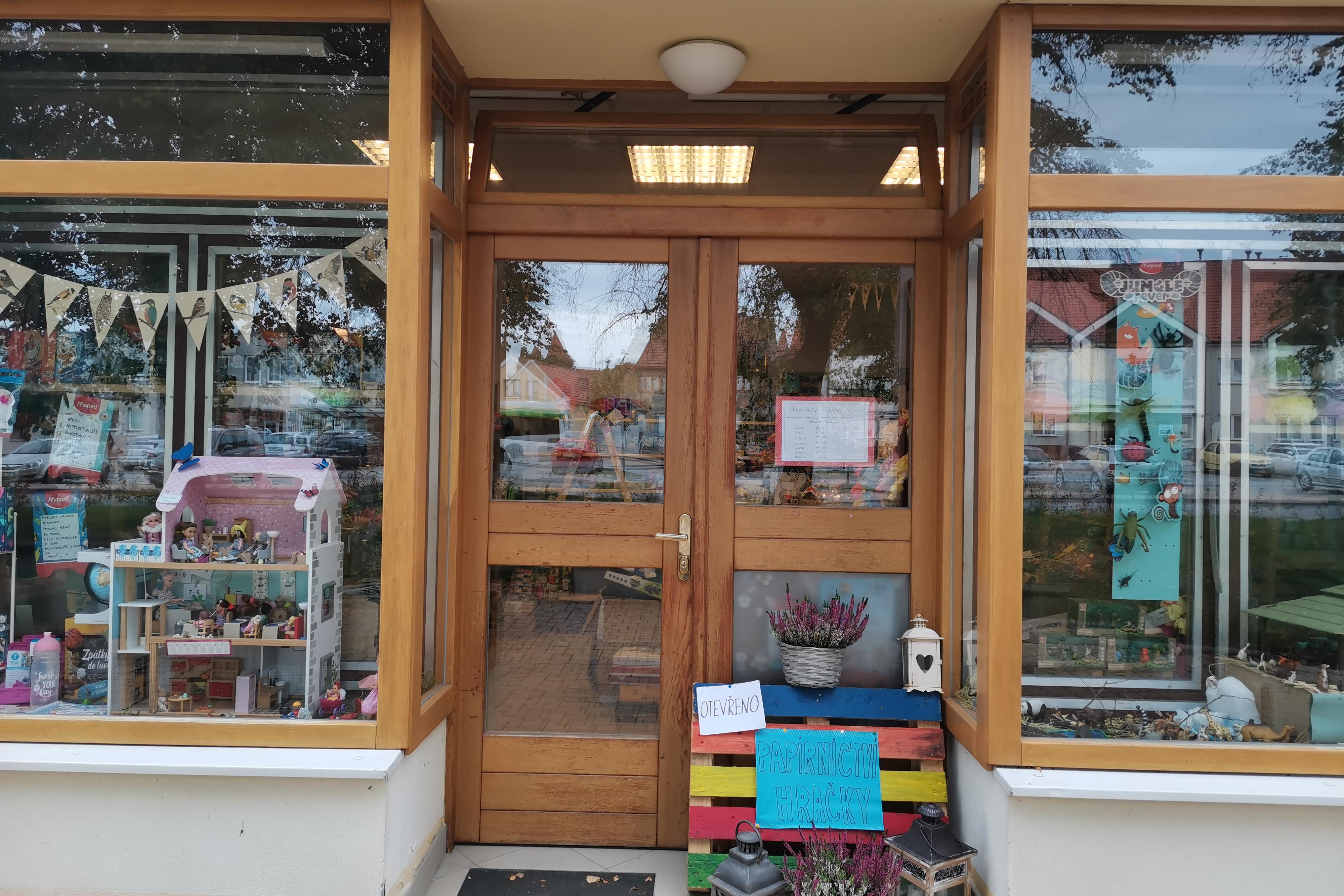 Papírnictví Hračky Borovany