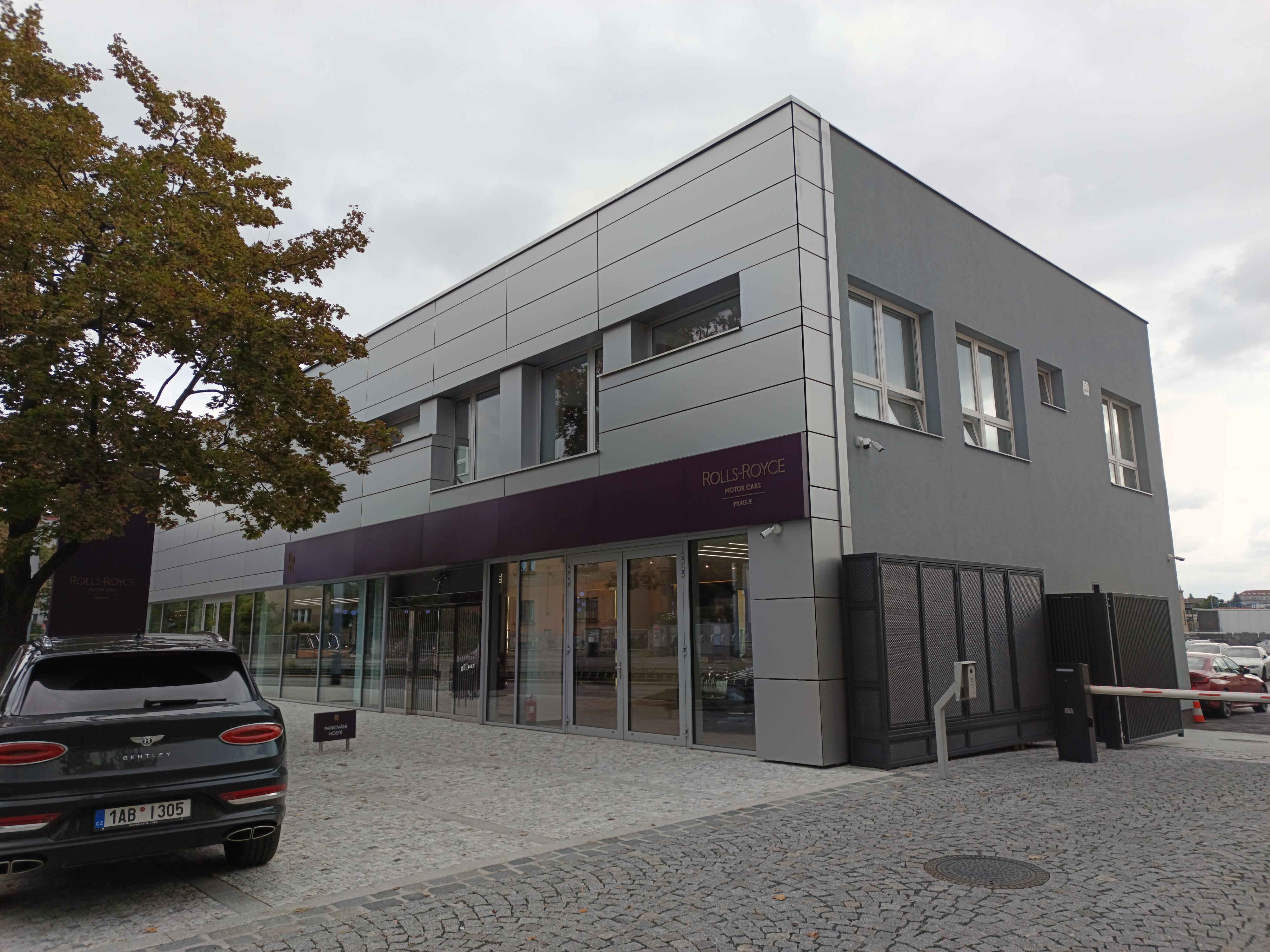 Rolls-Royce Motor Cars Prague foto 5
