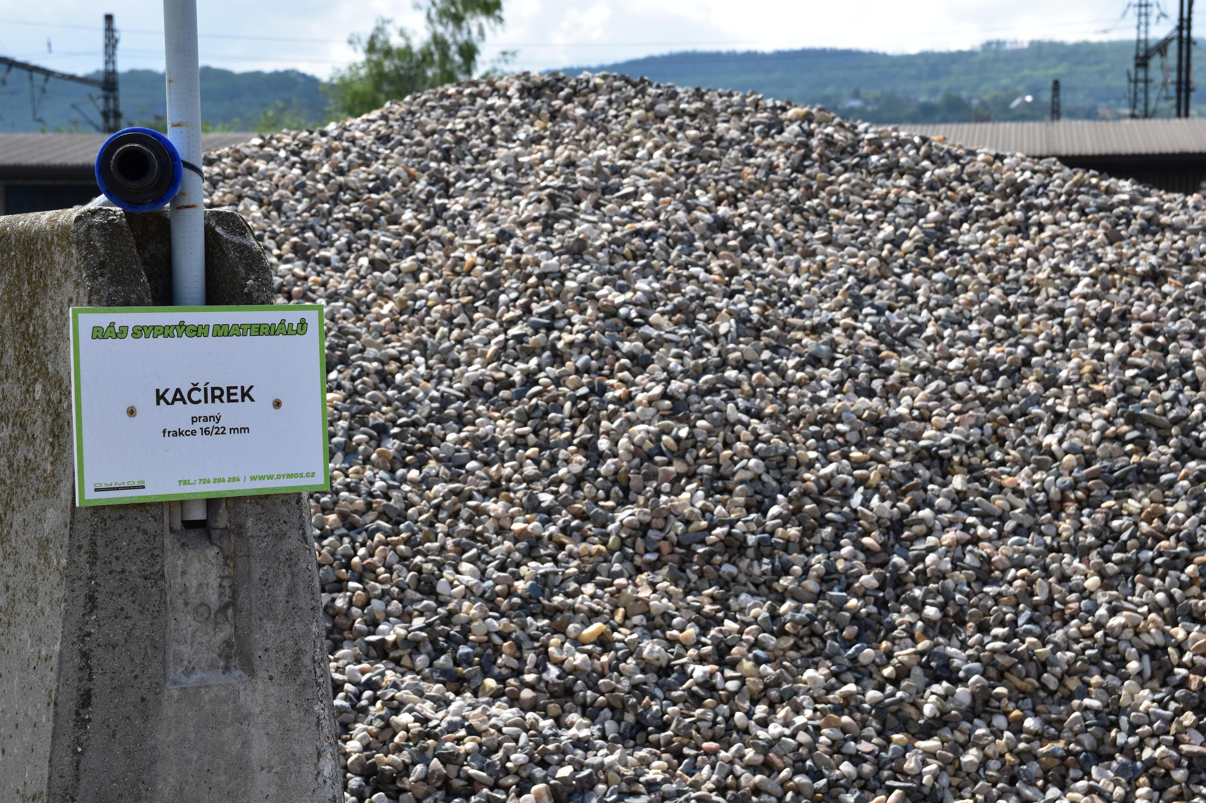 Ráj sypkých materiálů Dymos foto 5