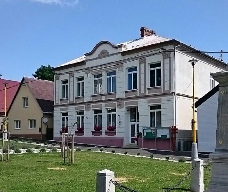 Janov - městský úřad foto 2