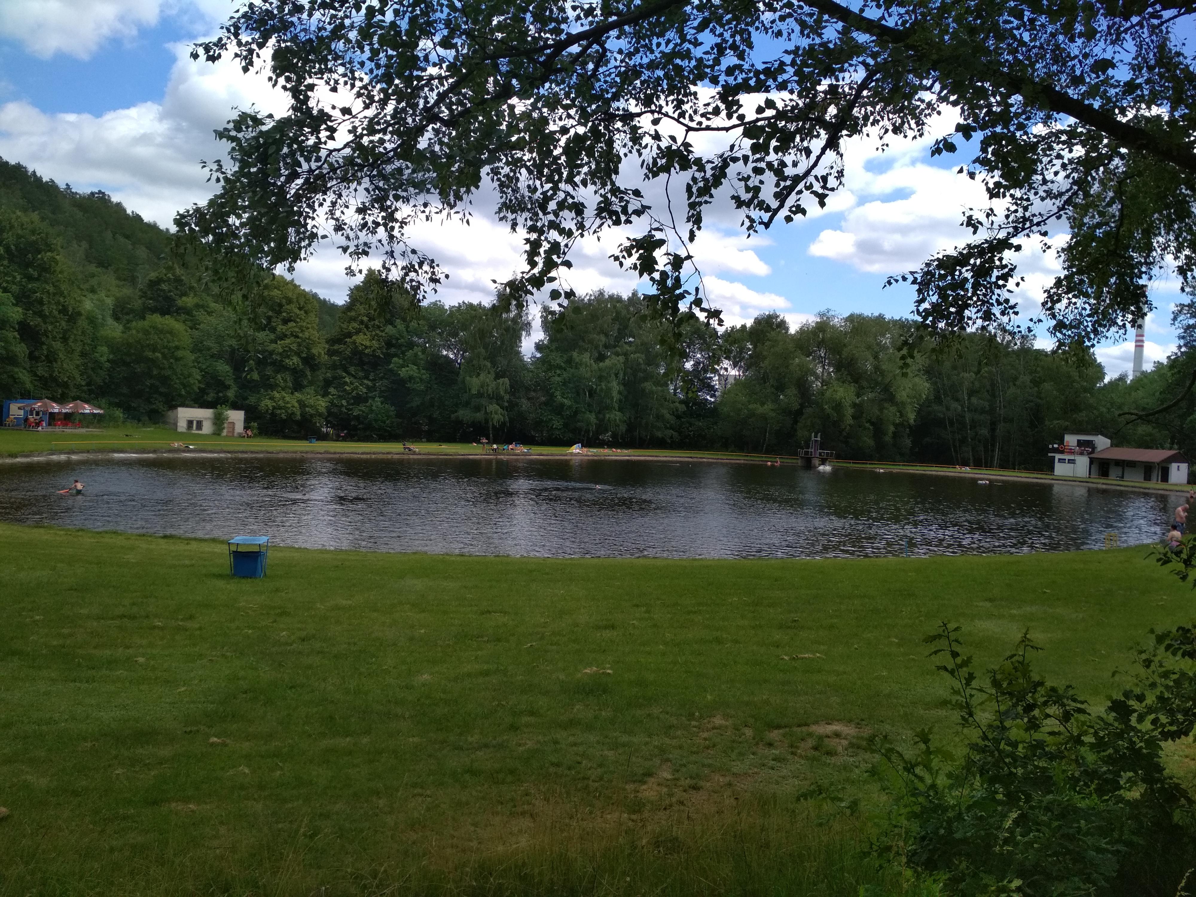 Přírodní koupaliště Prunéřov Kadaň foto 6