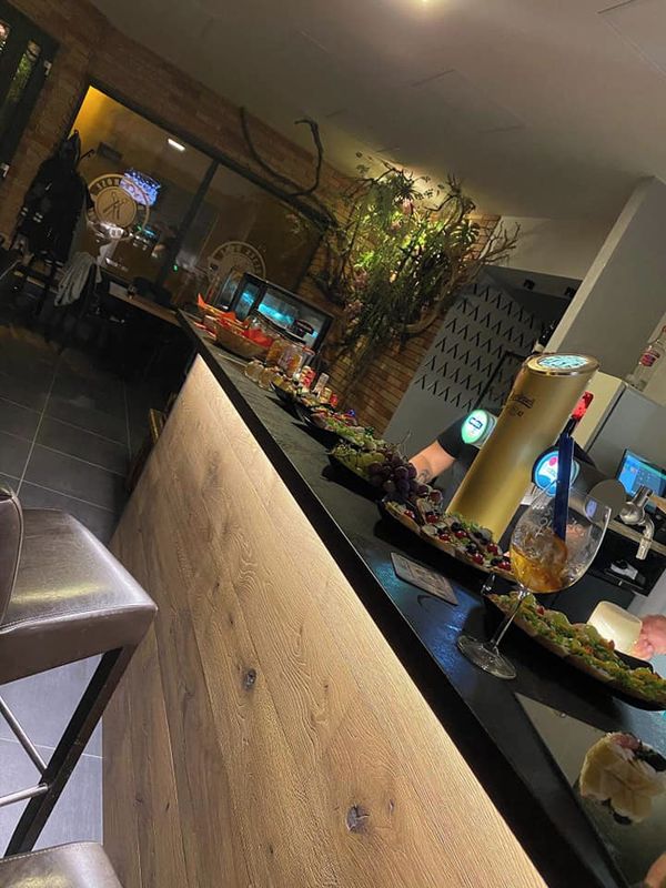 Black rose barber cafe (Slavkov u Brna) • Firmy.cz
