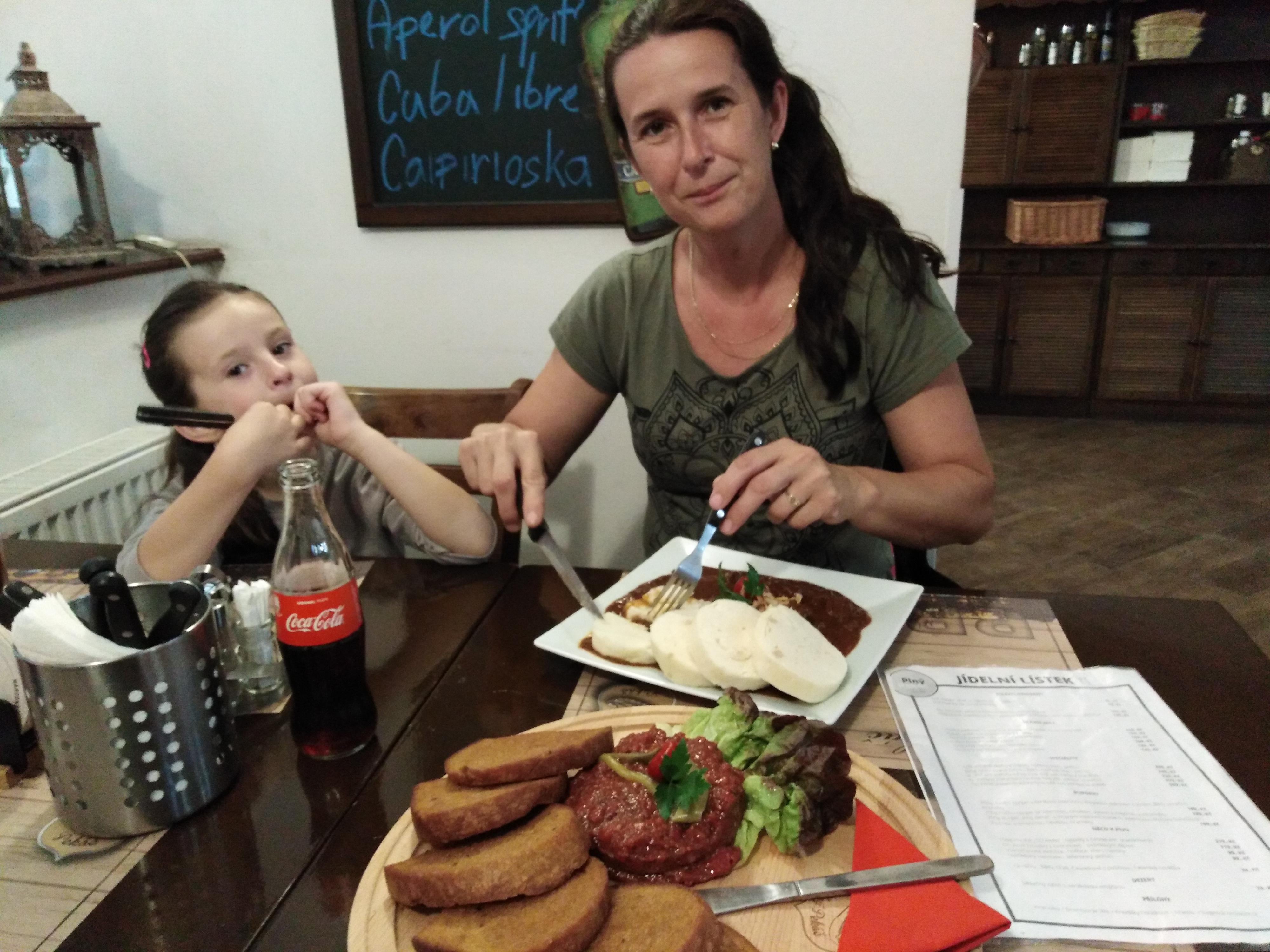 PLNÝ PEKÁČ - restaurace a pivnice foto 5