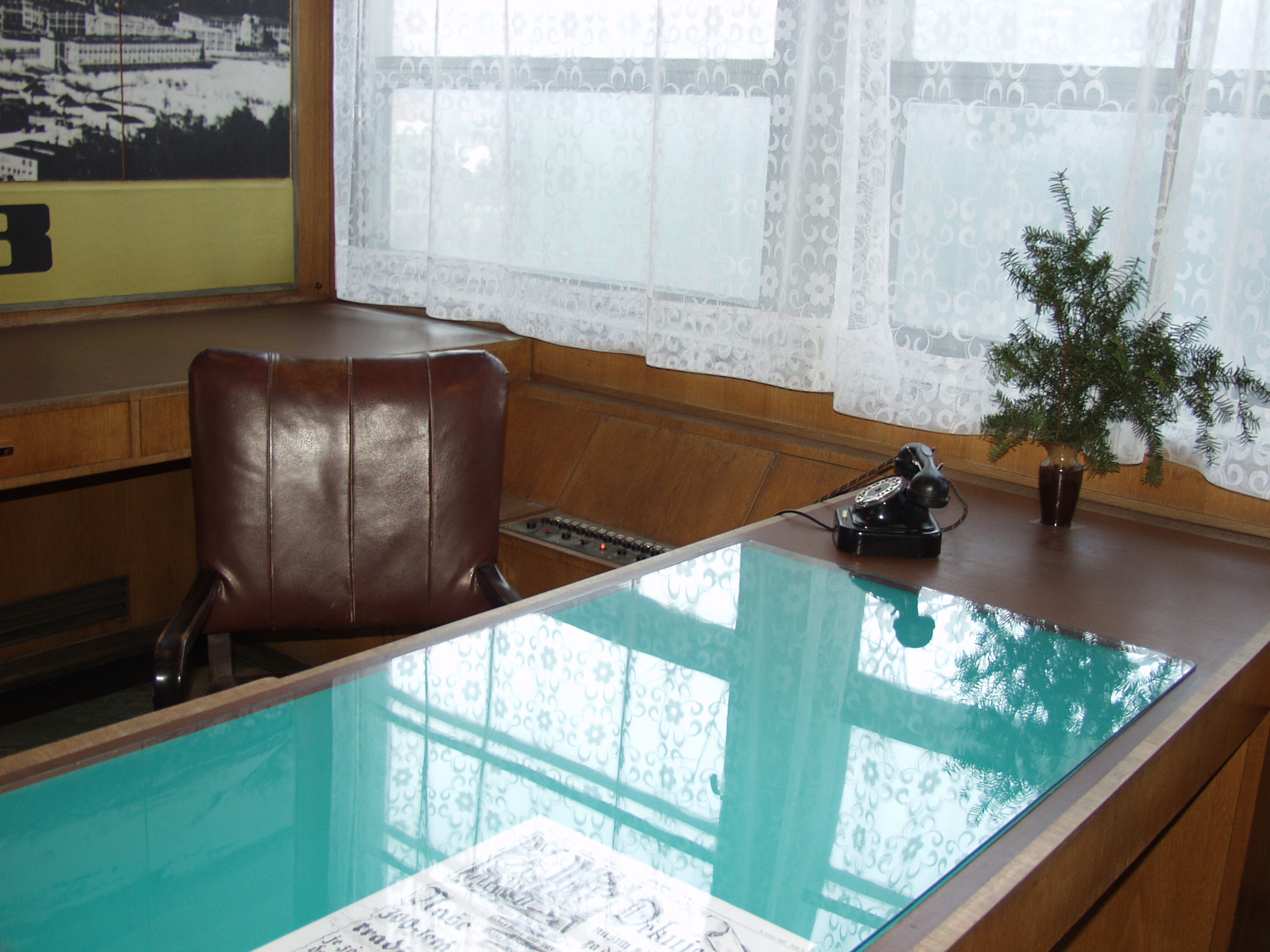 Pojízdná kancelář J. A. Bati ve výtahu 21. budovy foto 4