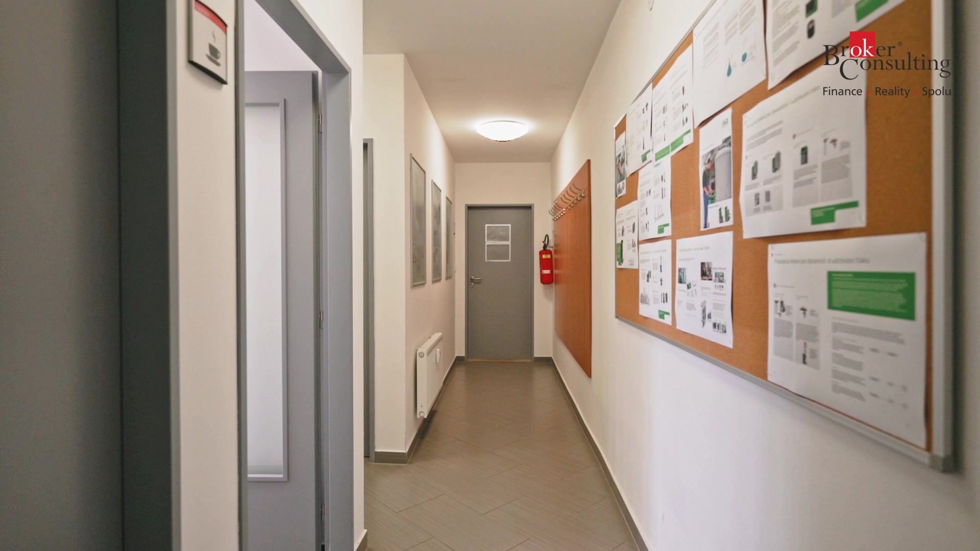 Bc. Michal Riedel - Realitní a finanční konzultant foto 2 (náhled videa)