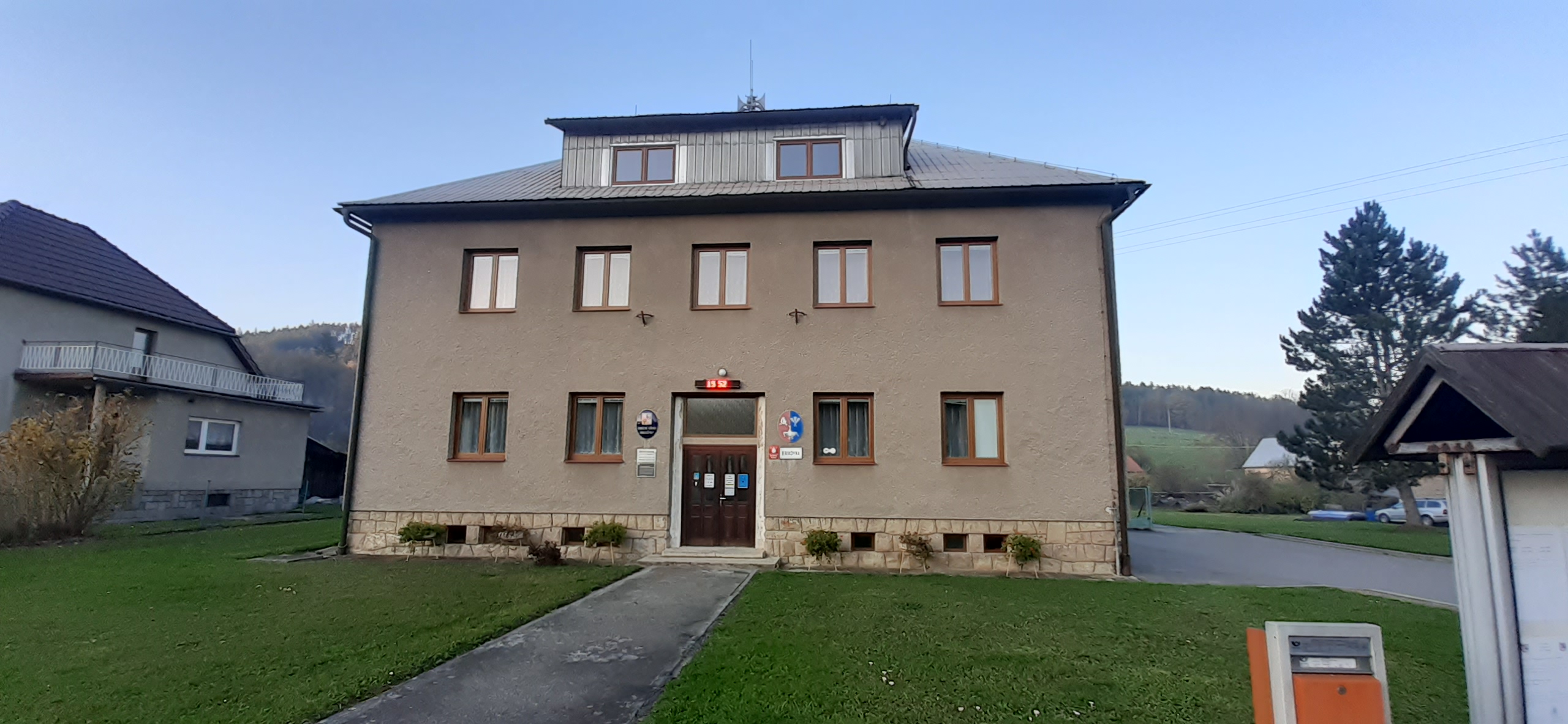 Mikulůvka - obecní úřad foto 2