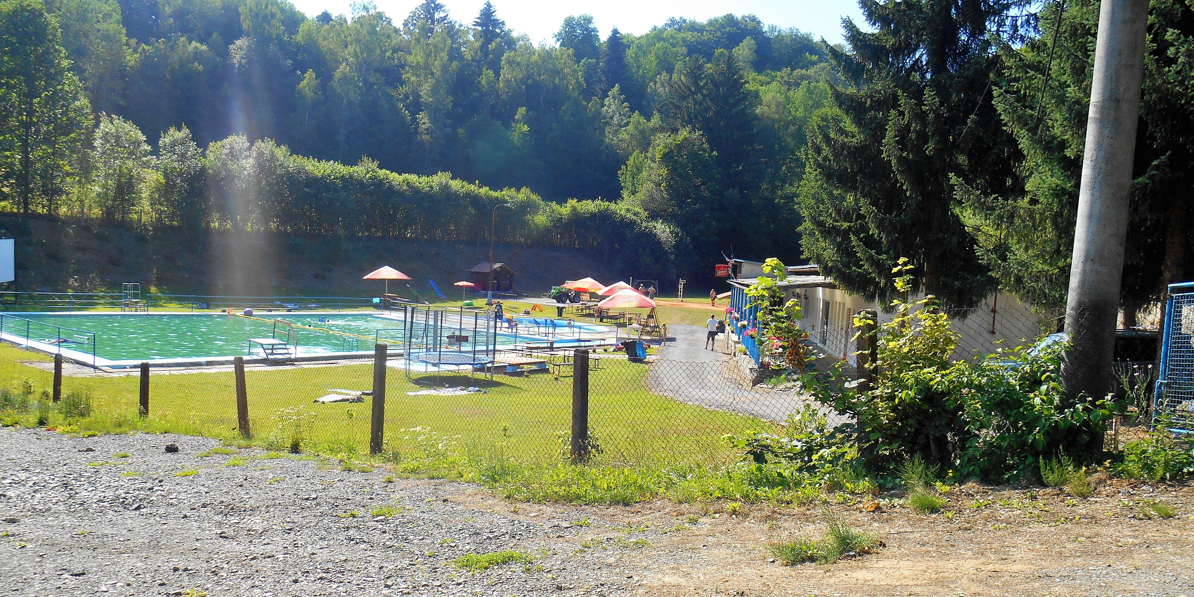 Přírodní koupaliště Mírov foto 2