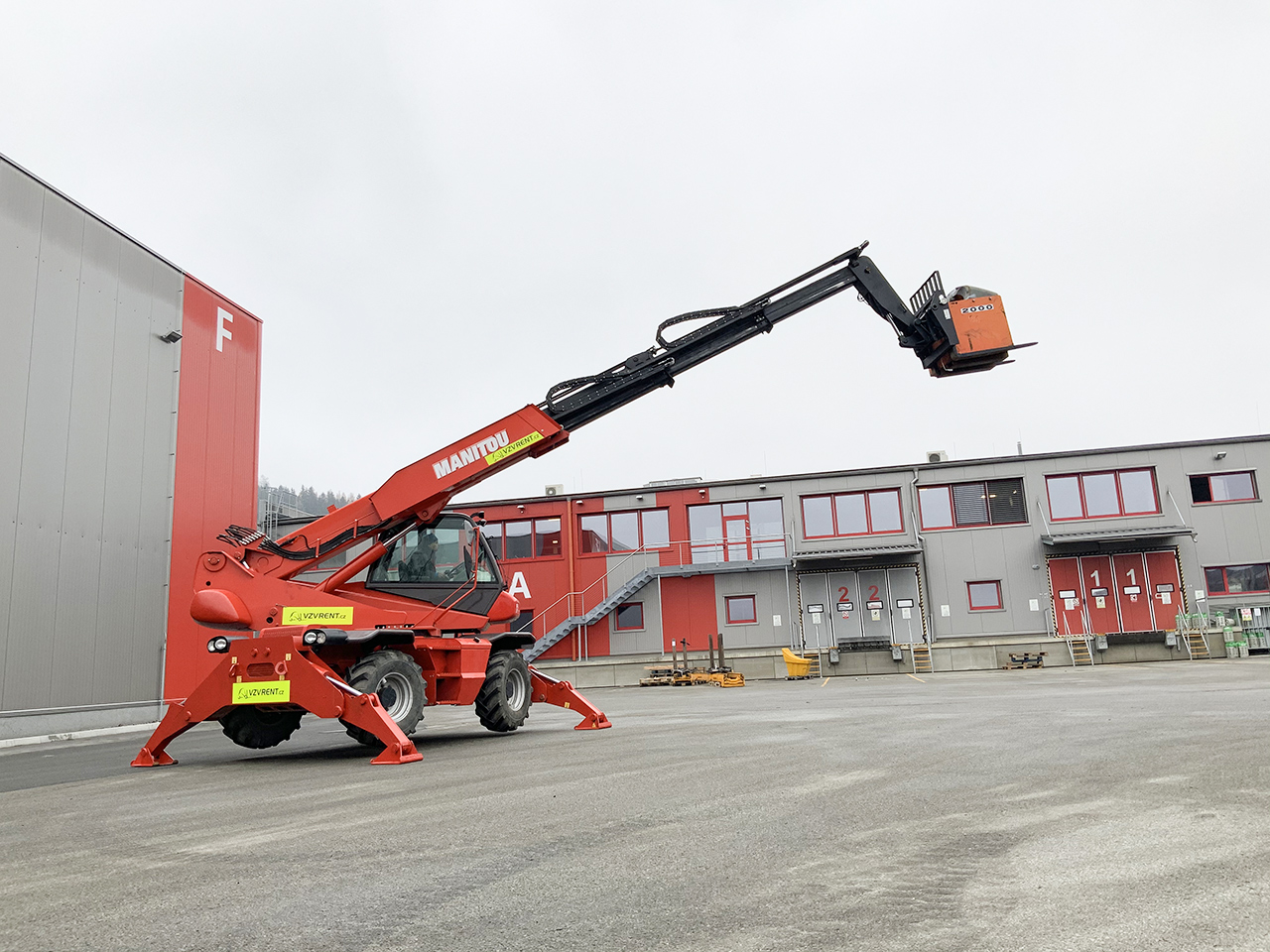 VZV RENT - Půjčovna manipulační techniky foto 6