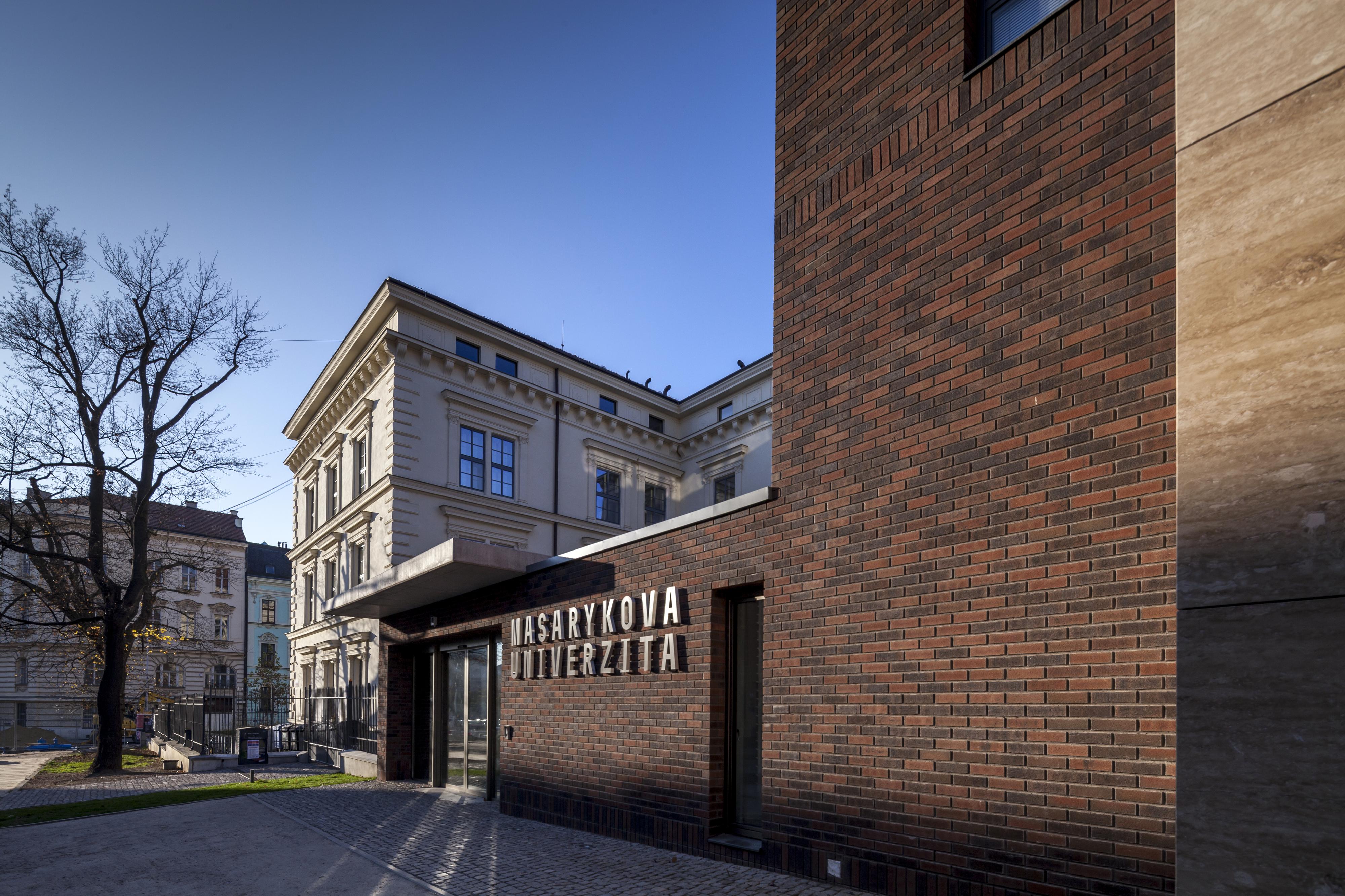 Filozofická fakulta Masarykovy univerzity foto 5
