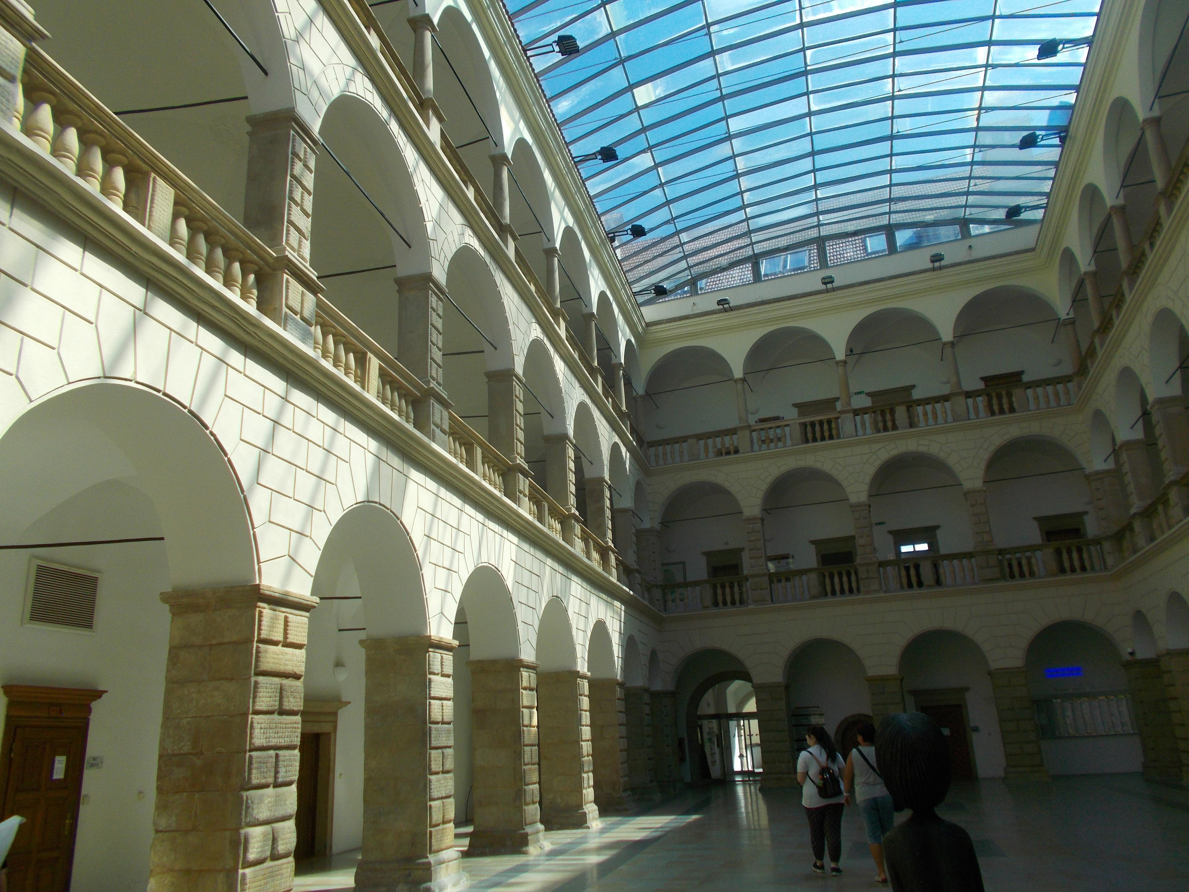 Hranice - městský úřad foto 5