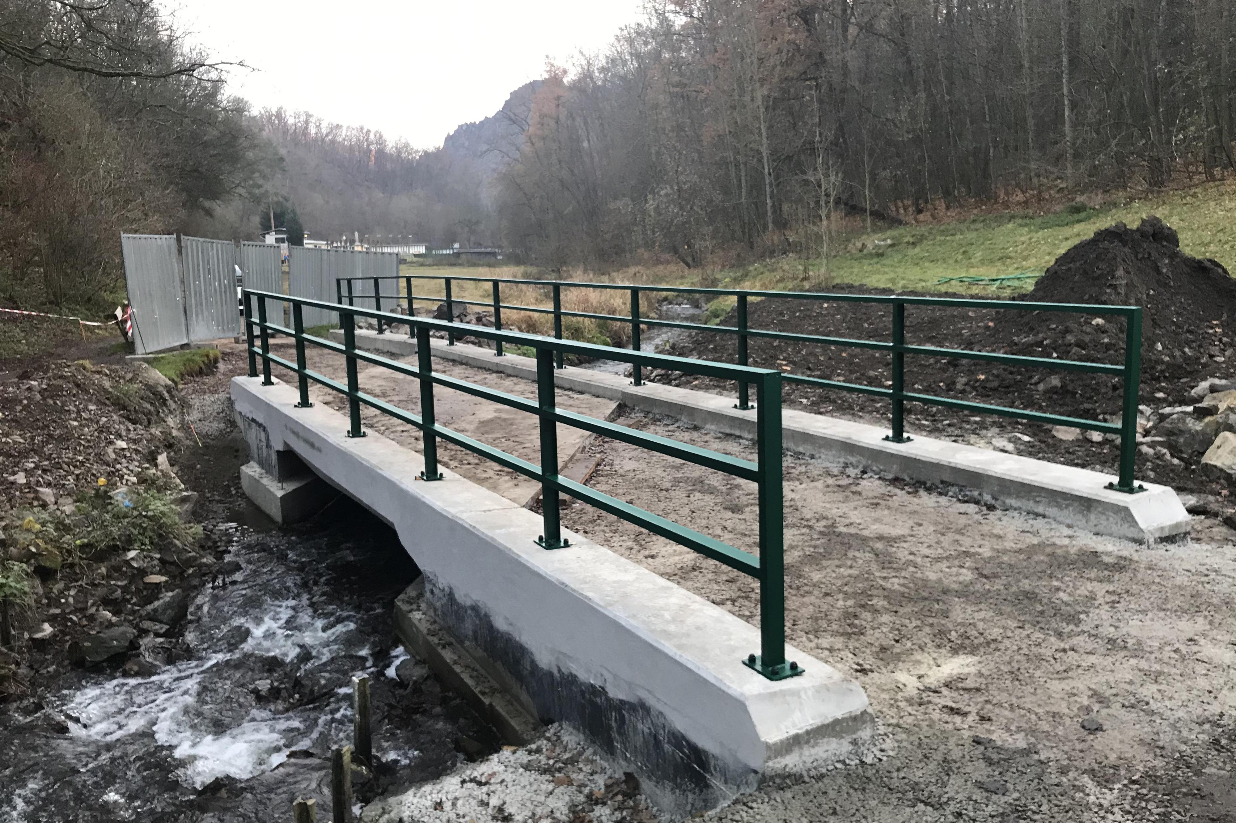 AVPI Ocelové konstrukce