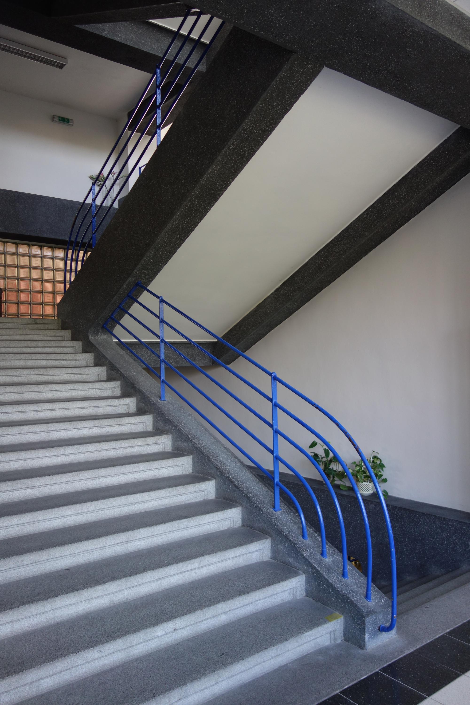 Gymnázium Praha 9, Špitálská foto 2