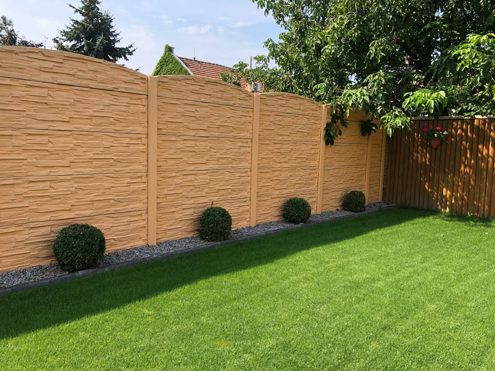 STAVEX BV - Betonové ploty foto 2