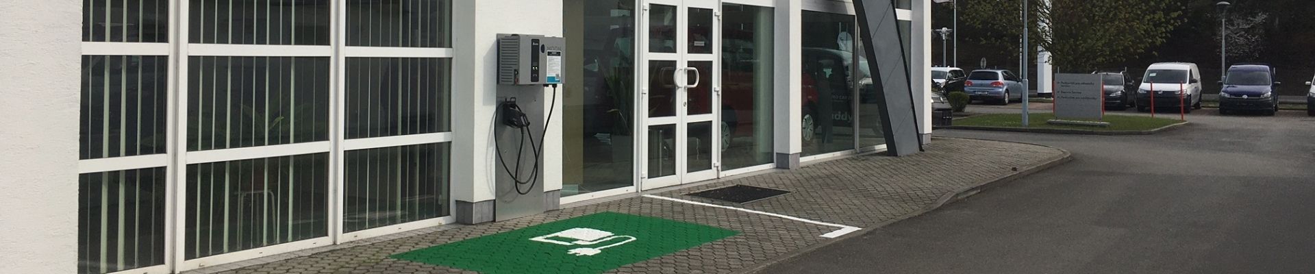 Úvodní obrázek EURO CAR Zlín člen skupiny AUTO UH s.r.o. - nabíjecí stanice