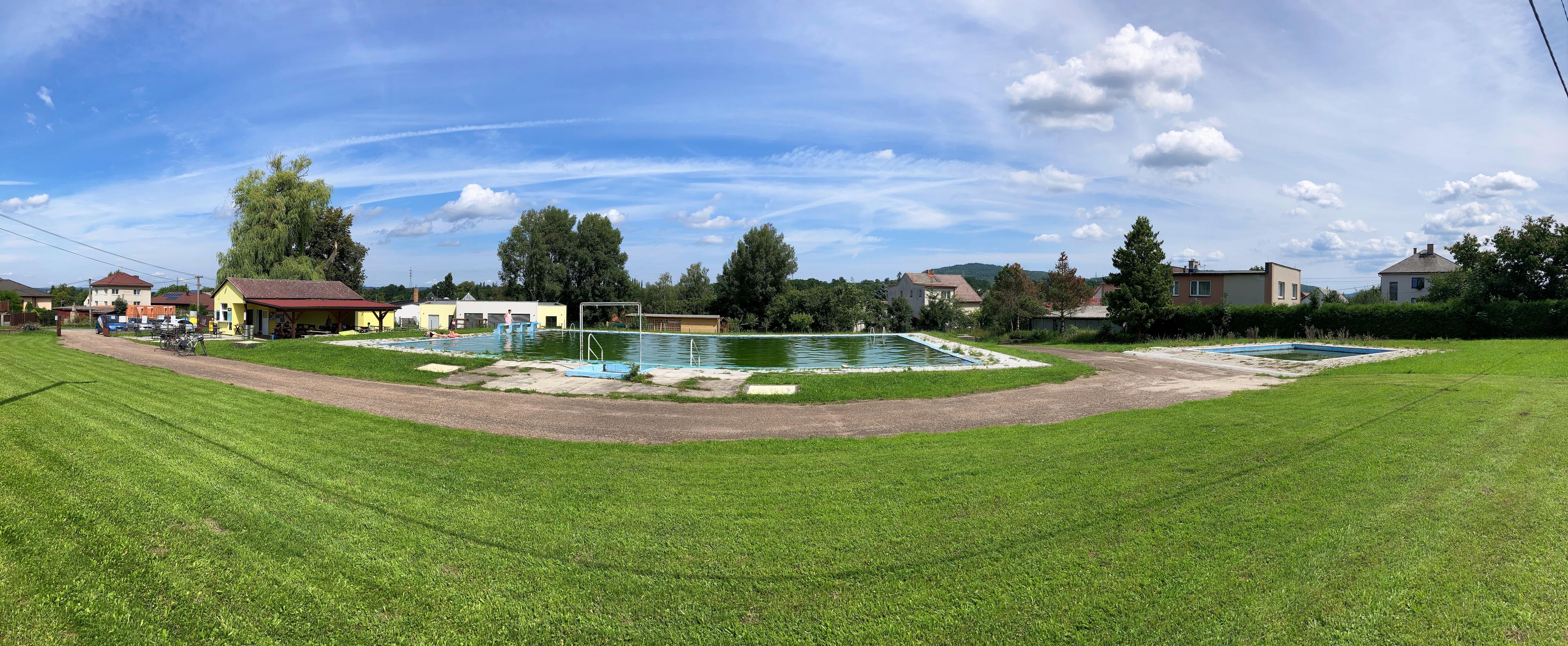 Koupaliště Kamenný Újezd foto 2