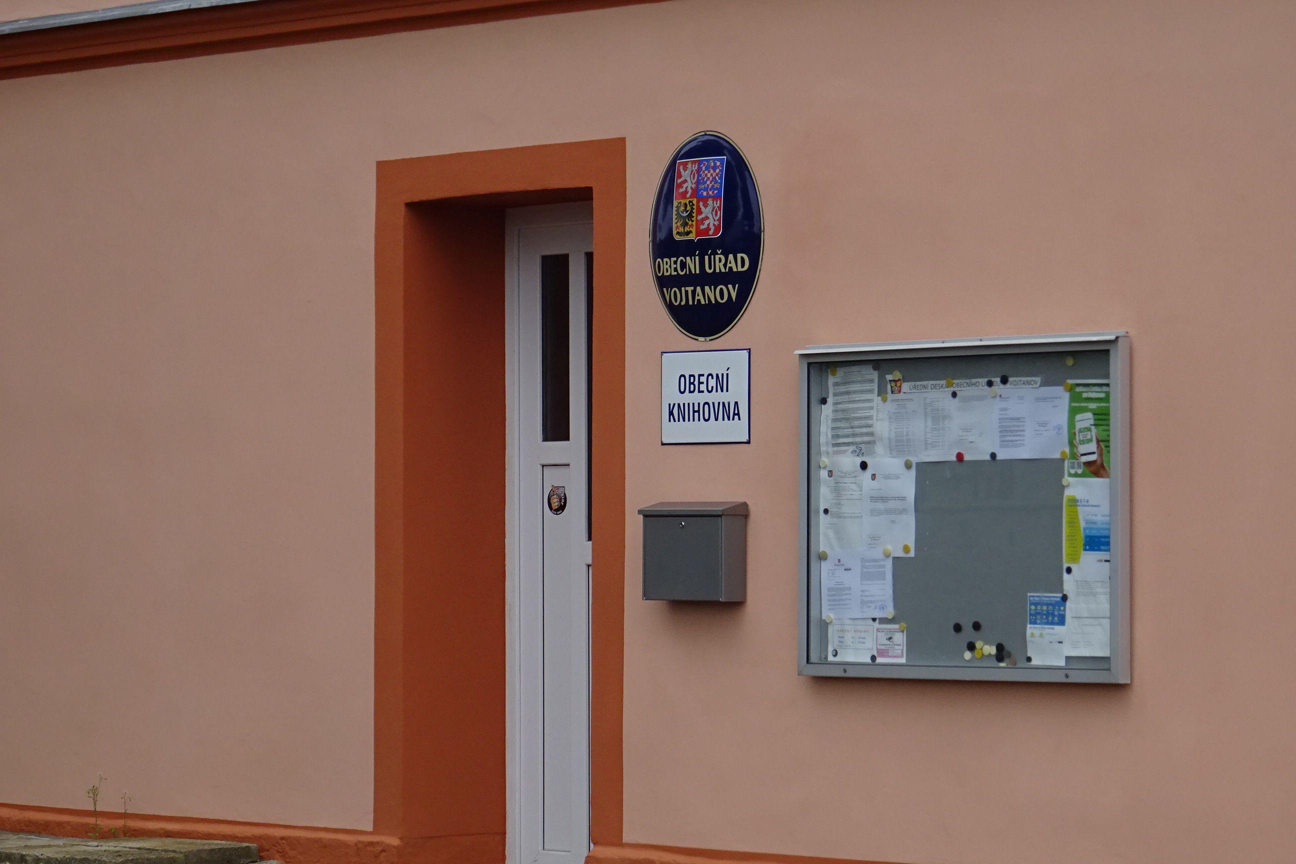 Vojtanov - obecní úřad foto 2